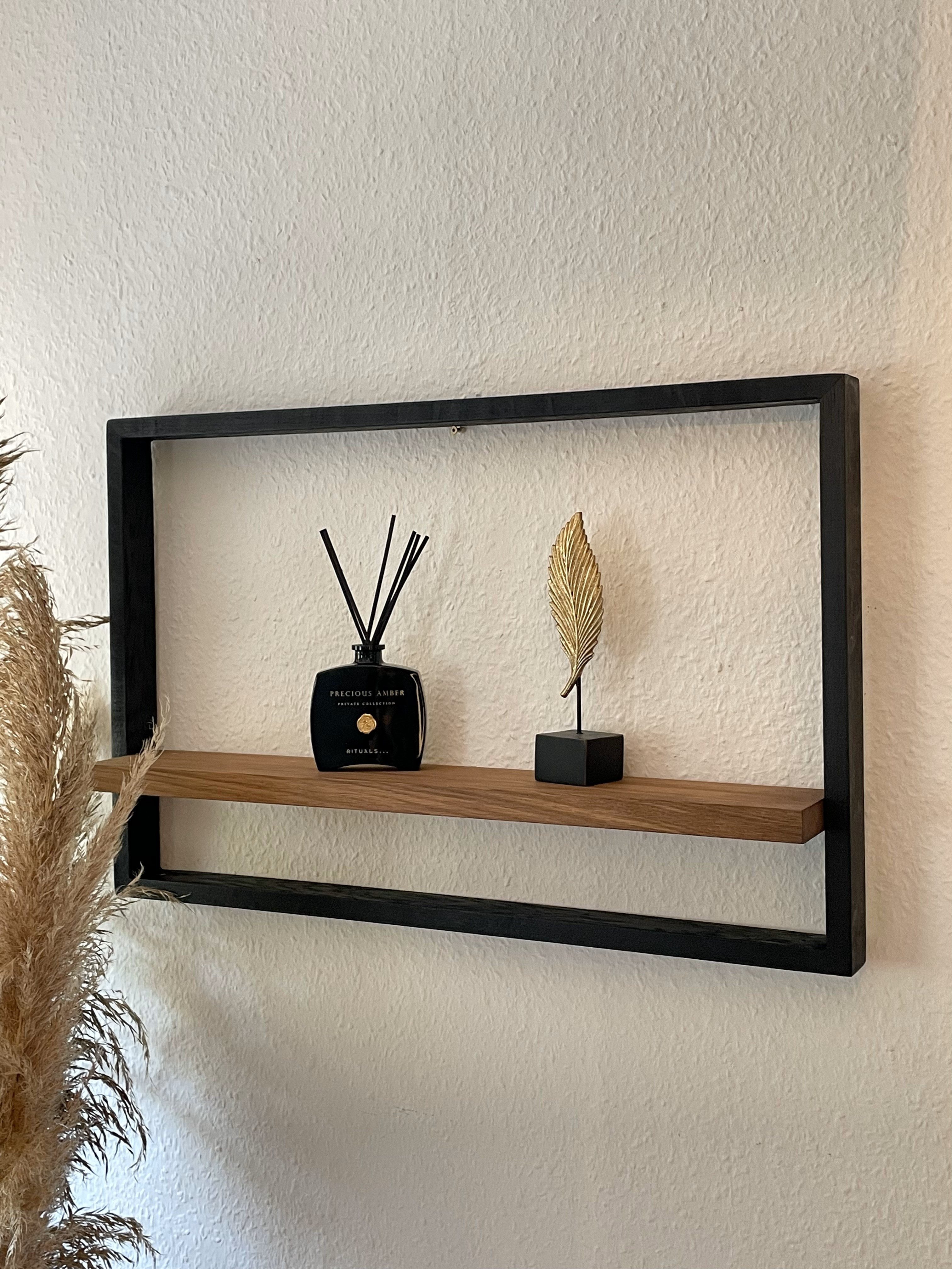 LosBudos Wandregal aus massiver Eiche – mit Wunschfarben für Rahmen & Ablagebrett