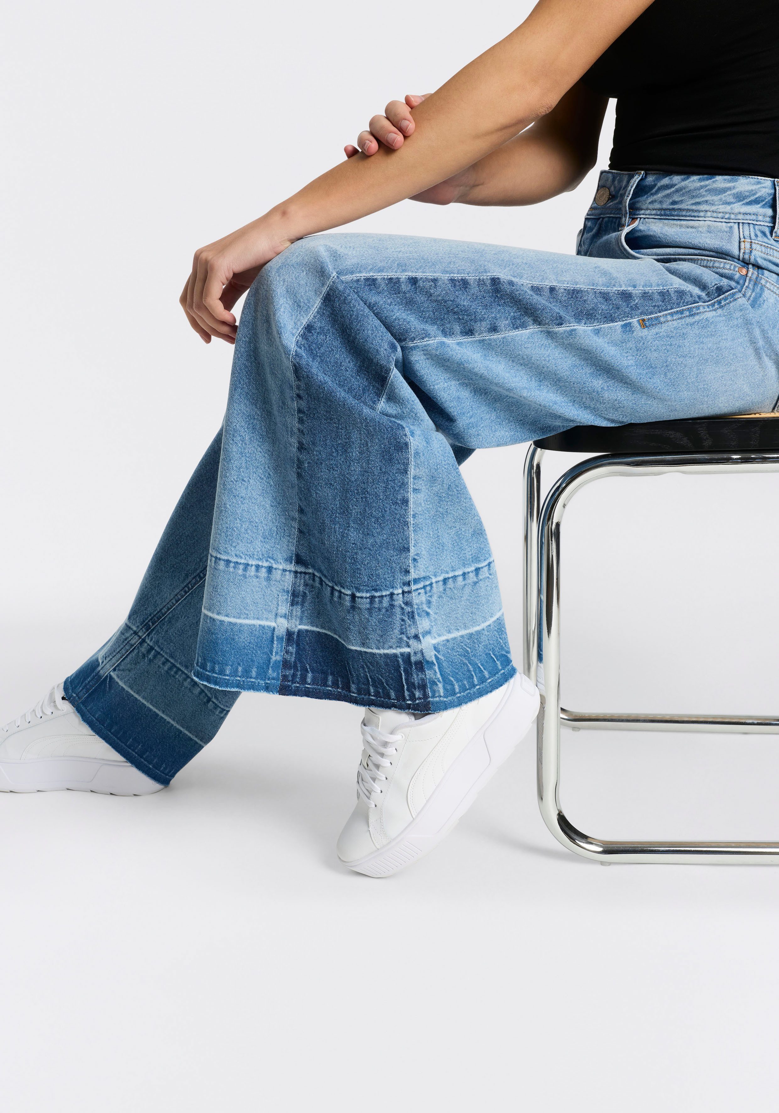 Herrlicher 5-Pocket-Jeans Edith Denim im Flared Fit, mit Denim-Einsatz