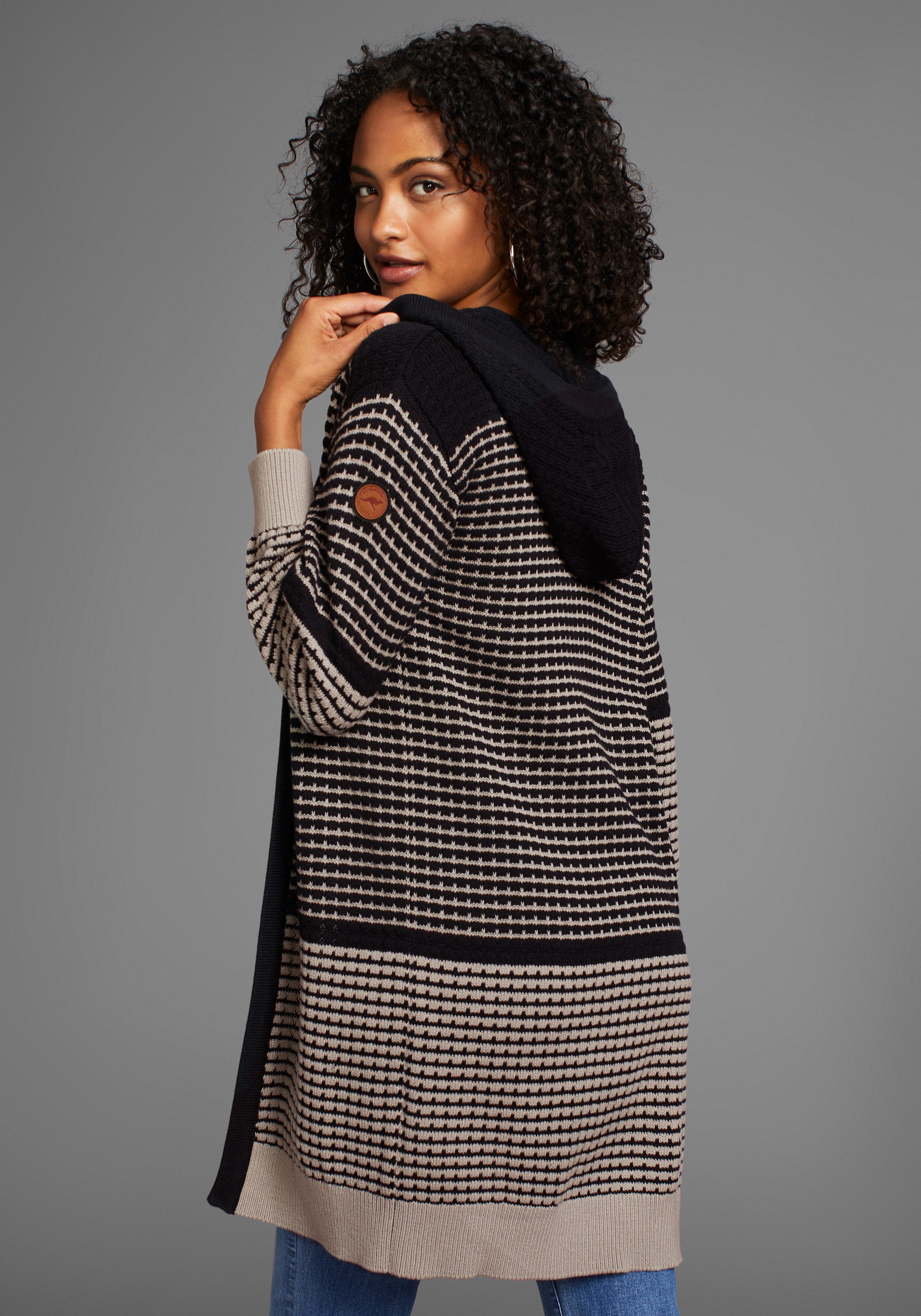 KangaROOS Kapuzenstrickjacke mit angesagtem Strickmuster günstig online kaufen