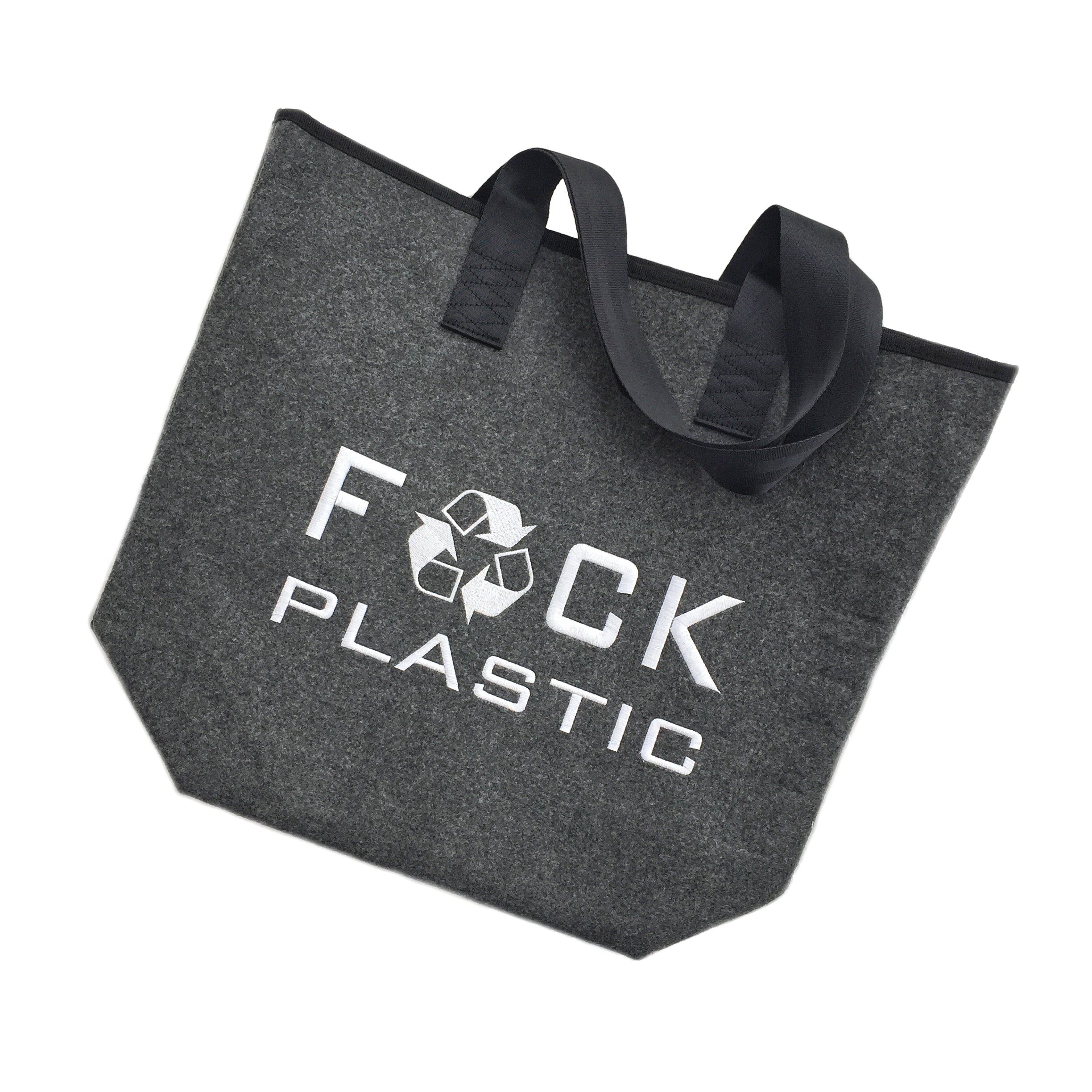 Schnoschi Shopper Filztasche grau "Fuck Plastic" Shopper hochwertig Bestickt Tasche, hochwertige Stickerei, Innentasche mit Reißverschluss Karabiner