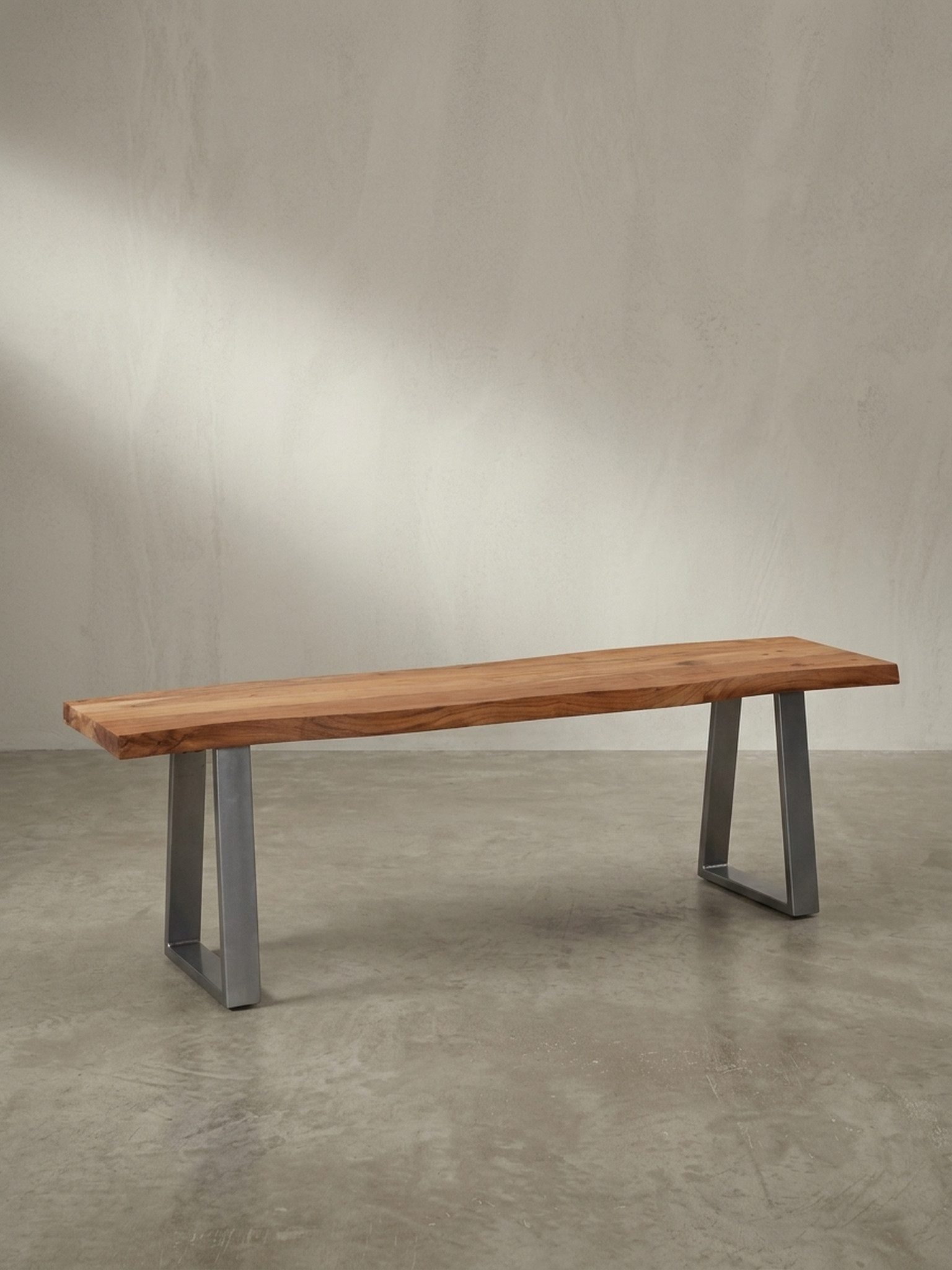 KADIMA DESIGN Sitzbank Esszimmerbank 120x40x45,5 cm Akazie Massivholz / Metall mit (Essbank Modern, Sitzbank Esszimmer Klein), Baumkante, Esstischbank Holzbank Massiv ohne Lehne, Küchenbank Chrom