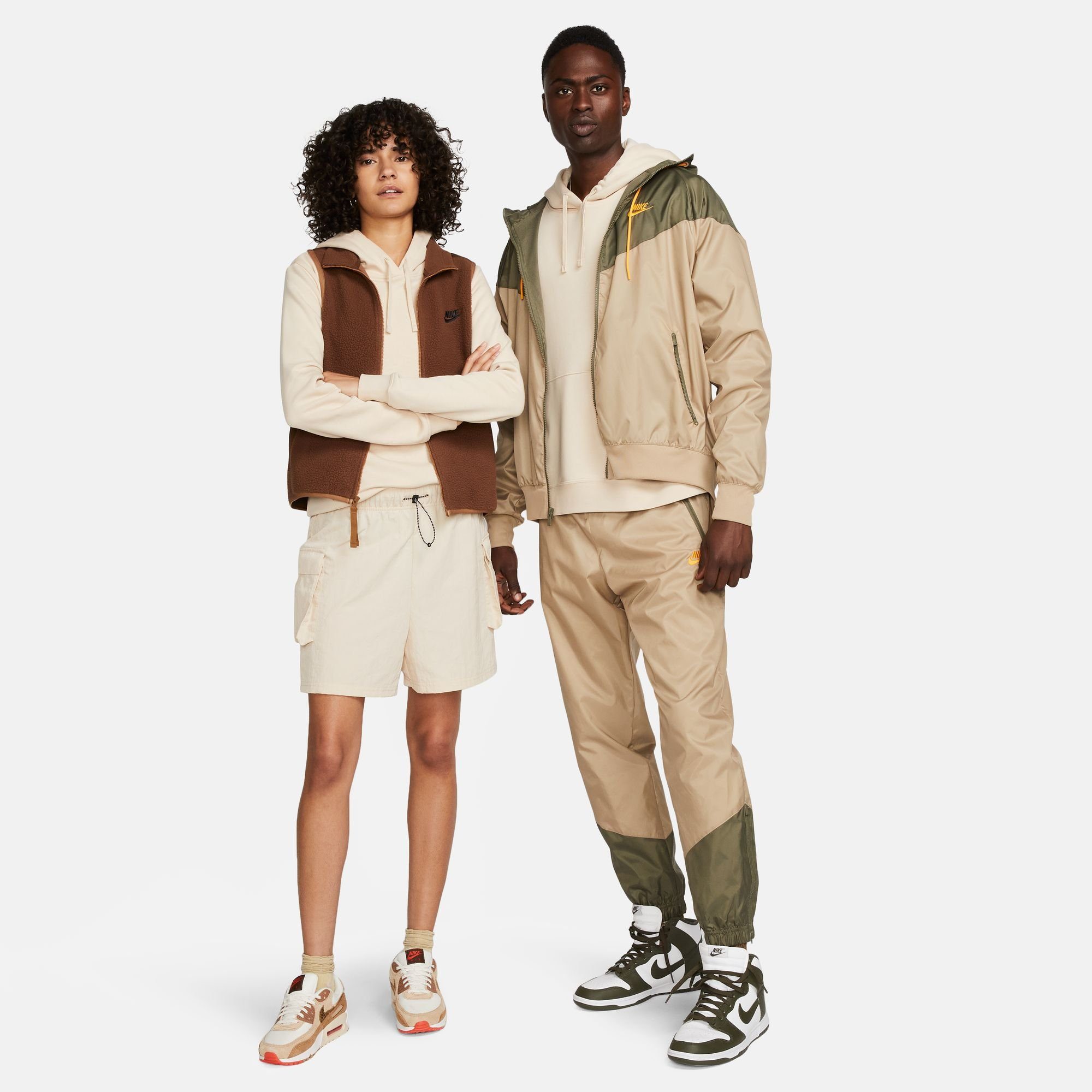 SANDDRIFT/WHITE HOODIE PULLOVER FLEECE Nike WOMEN'S CLUB Sportswear Kapuzensweatshirt