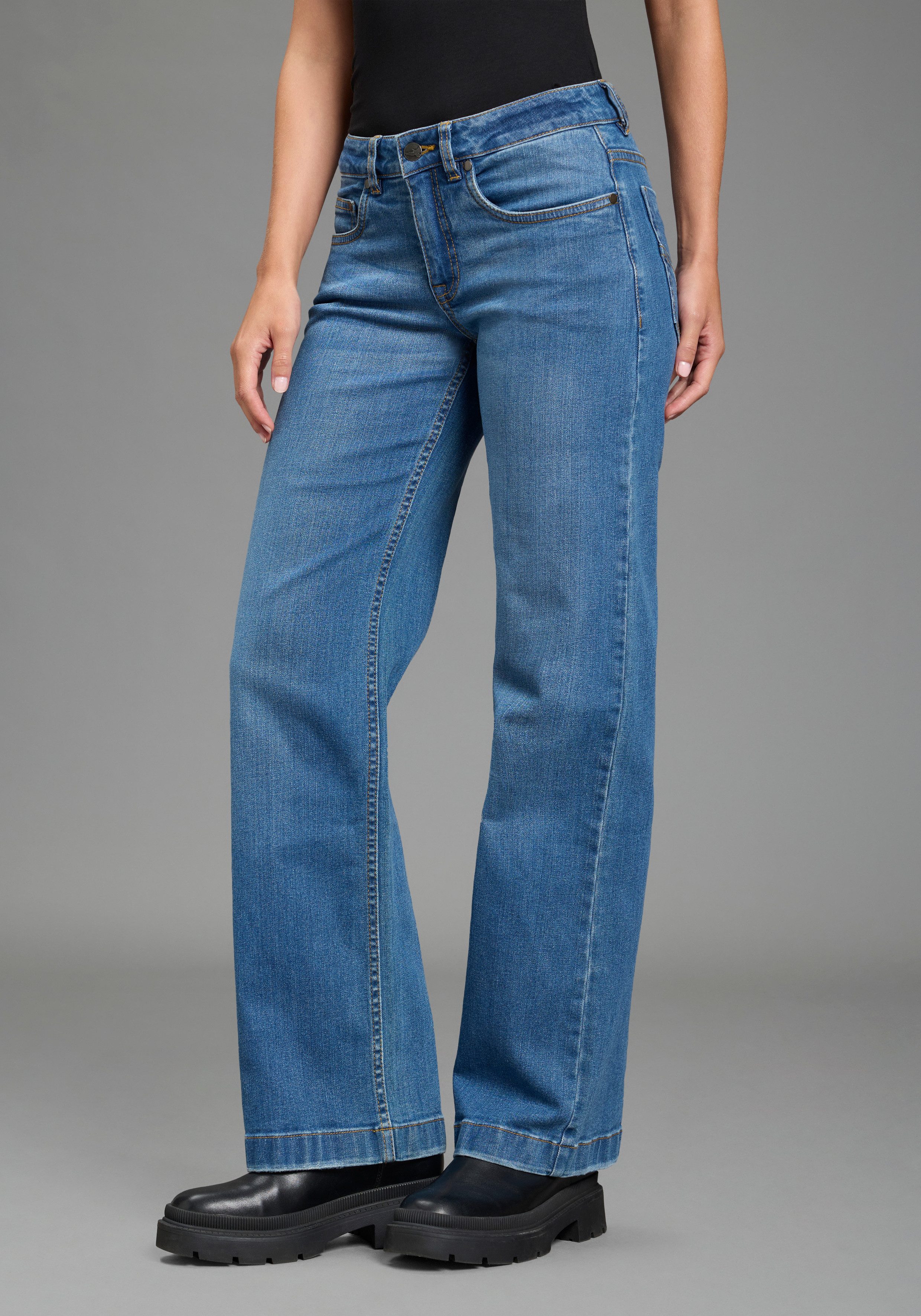 Arizona Weite Jeans mit modischem Beinverlauf mit geradem Beinverlauf, knöchellange Schnittform, normale Leibhöhe