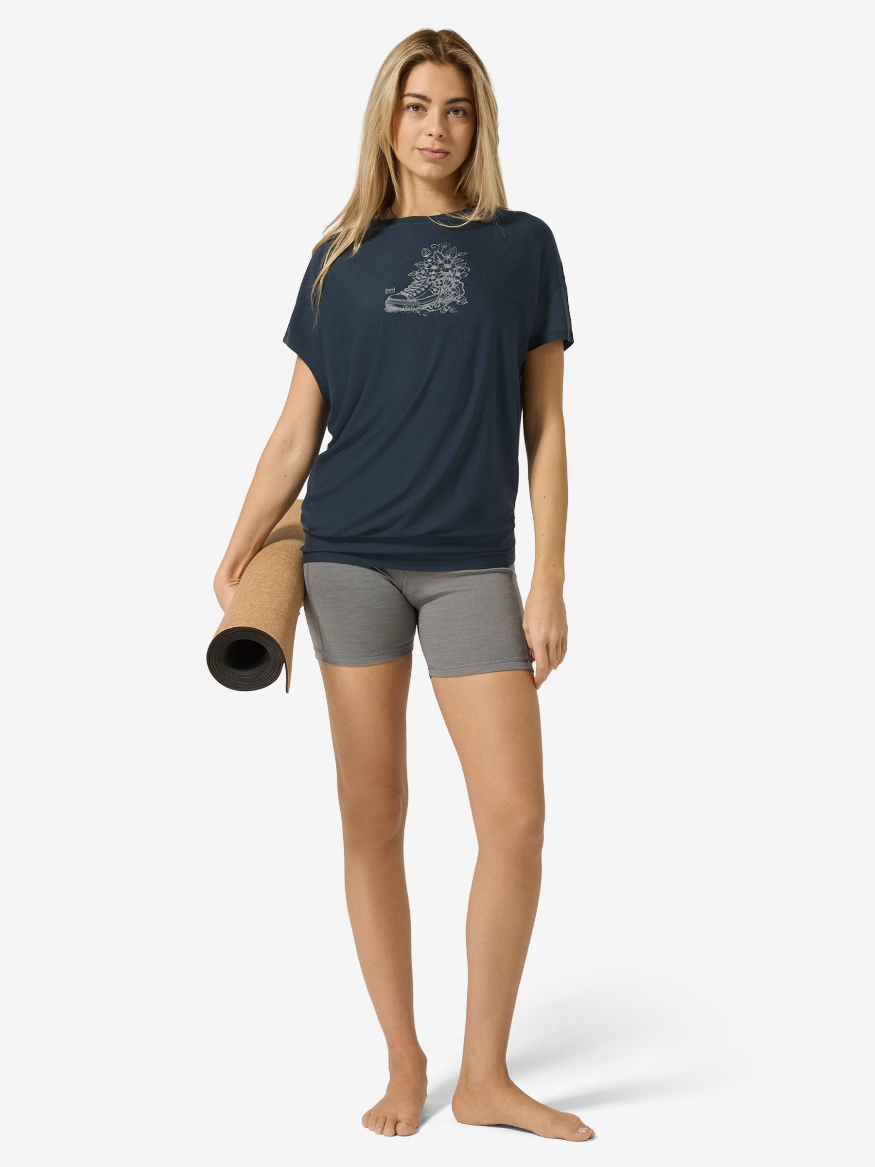 SUPER.NATURAL T-Shirt für Damen,Merino W FLOWER SNEAKERS LOOSE TEE mit Blumen-Motiv, atmungsaktiv