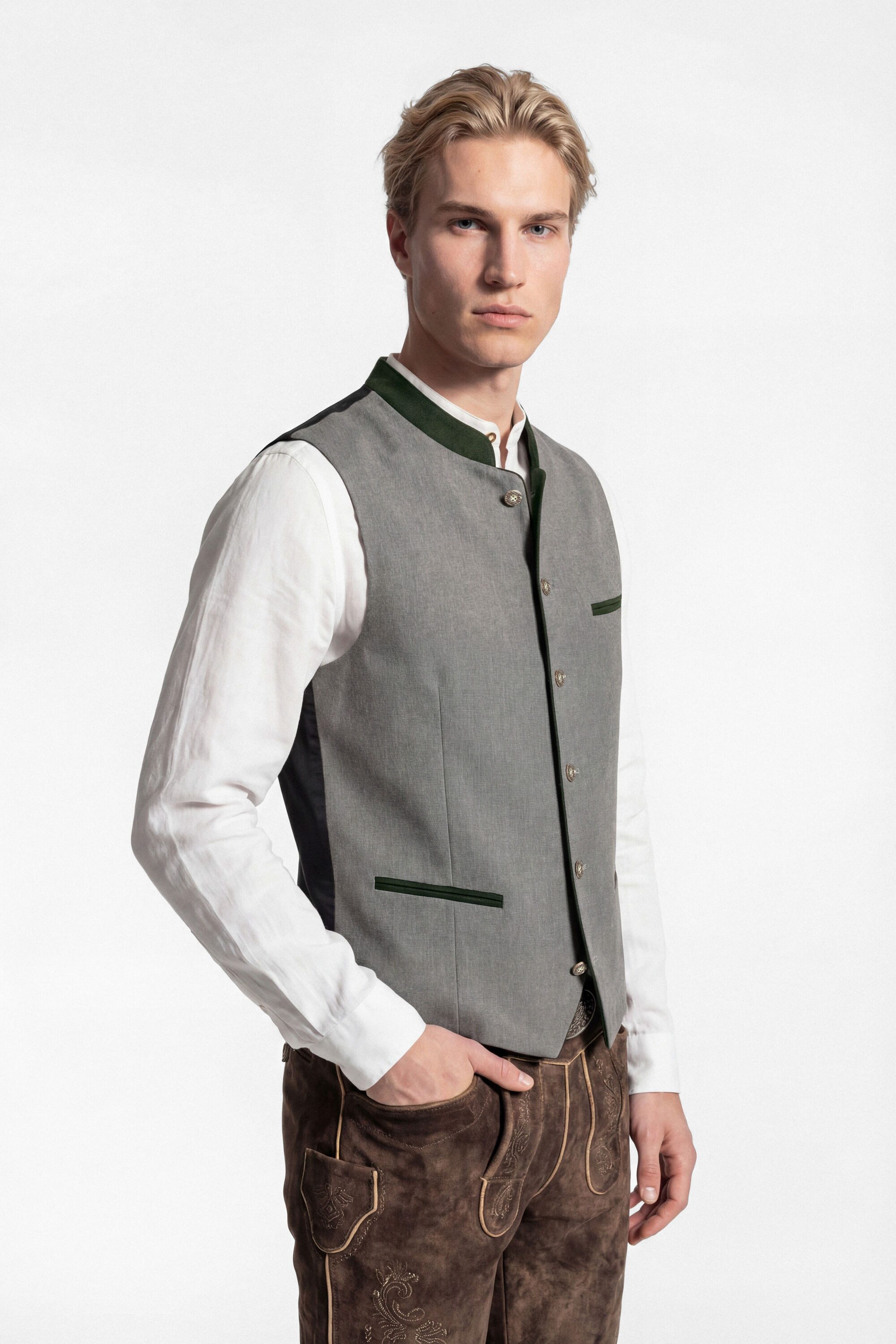 KaiserLich Trachtenweste 5434 mit Stehkragen und Metallknöpfe