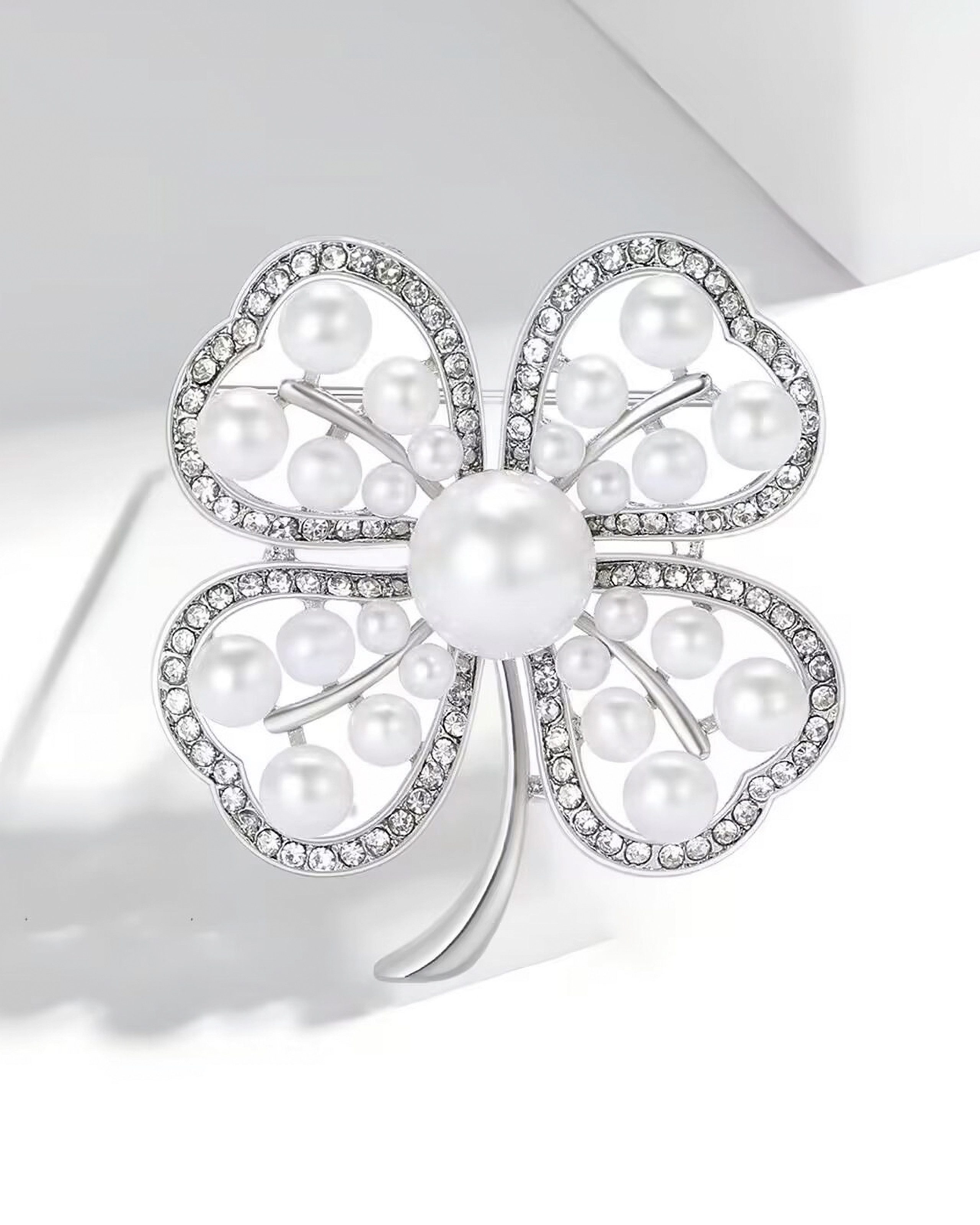 MayTree Brosche "Klee", mit Zierperlen und Strass (Stück, 1-tlg), Metallbro günstig online kaufen