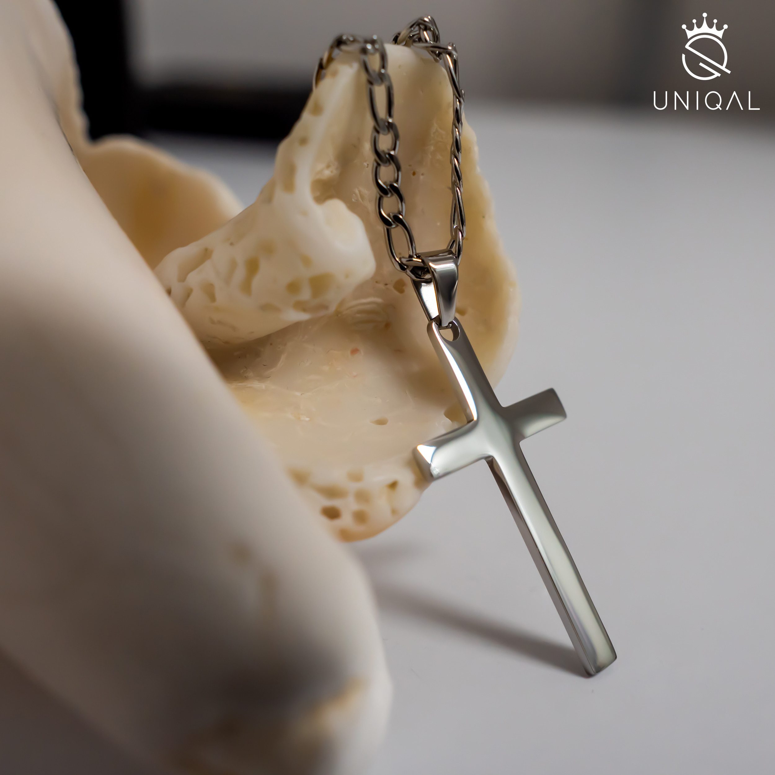 UNIQAL.de Kreuzkette UNIQAL Kreuz Halskette mit Anhänger Symbol (Edelstahl, Casual Style, Unisex, Basic, Deutsches Patent-und Markenamt), Kreuzanhänger