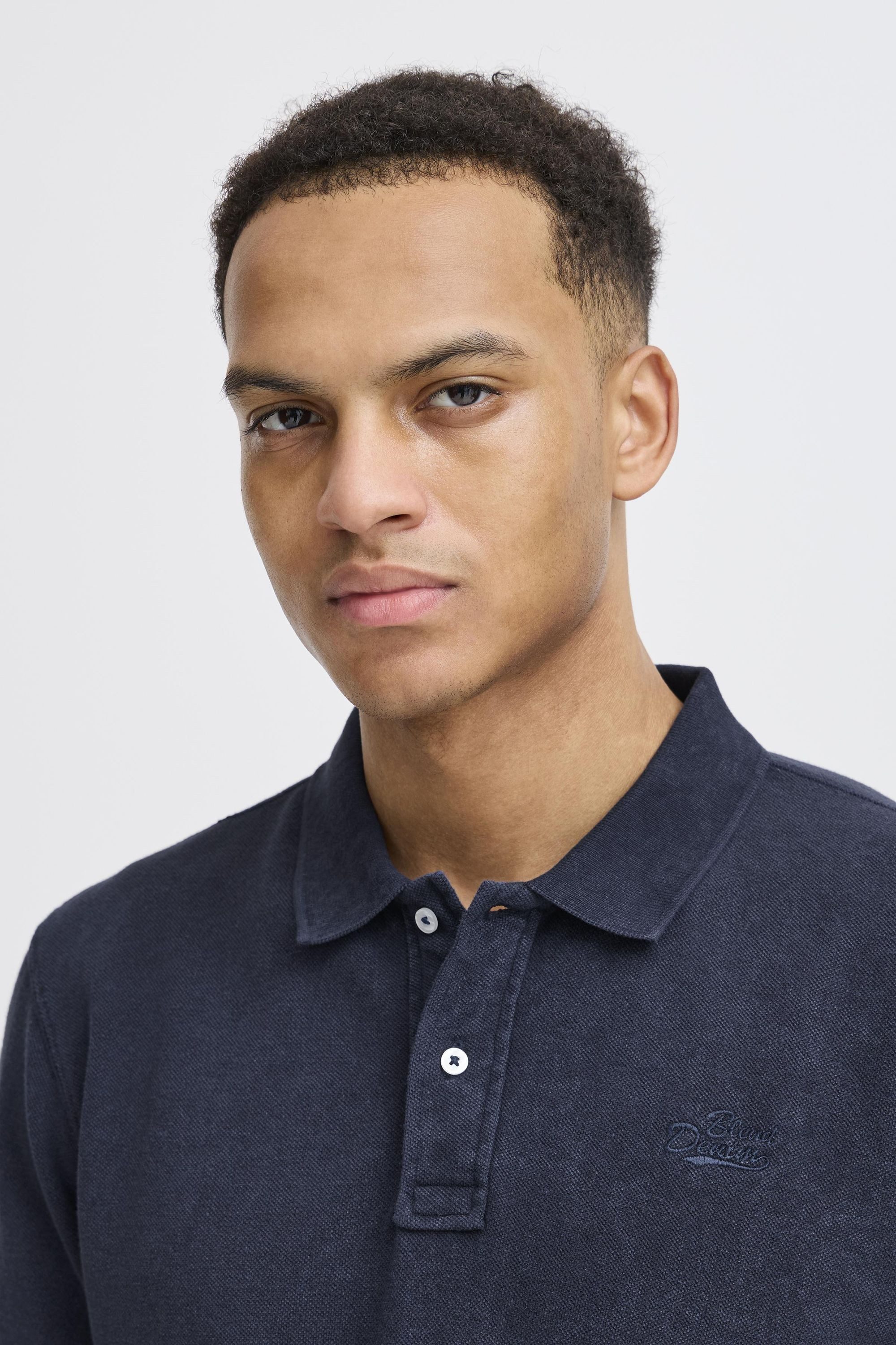 Blend Poloshirt BHEfran (1-tlg) Klassisches Poloshirt mit Stickerei