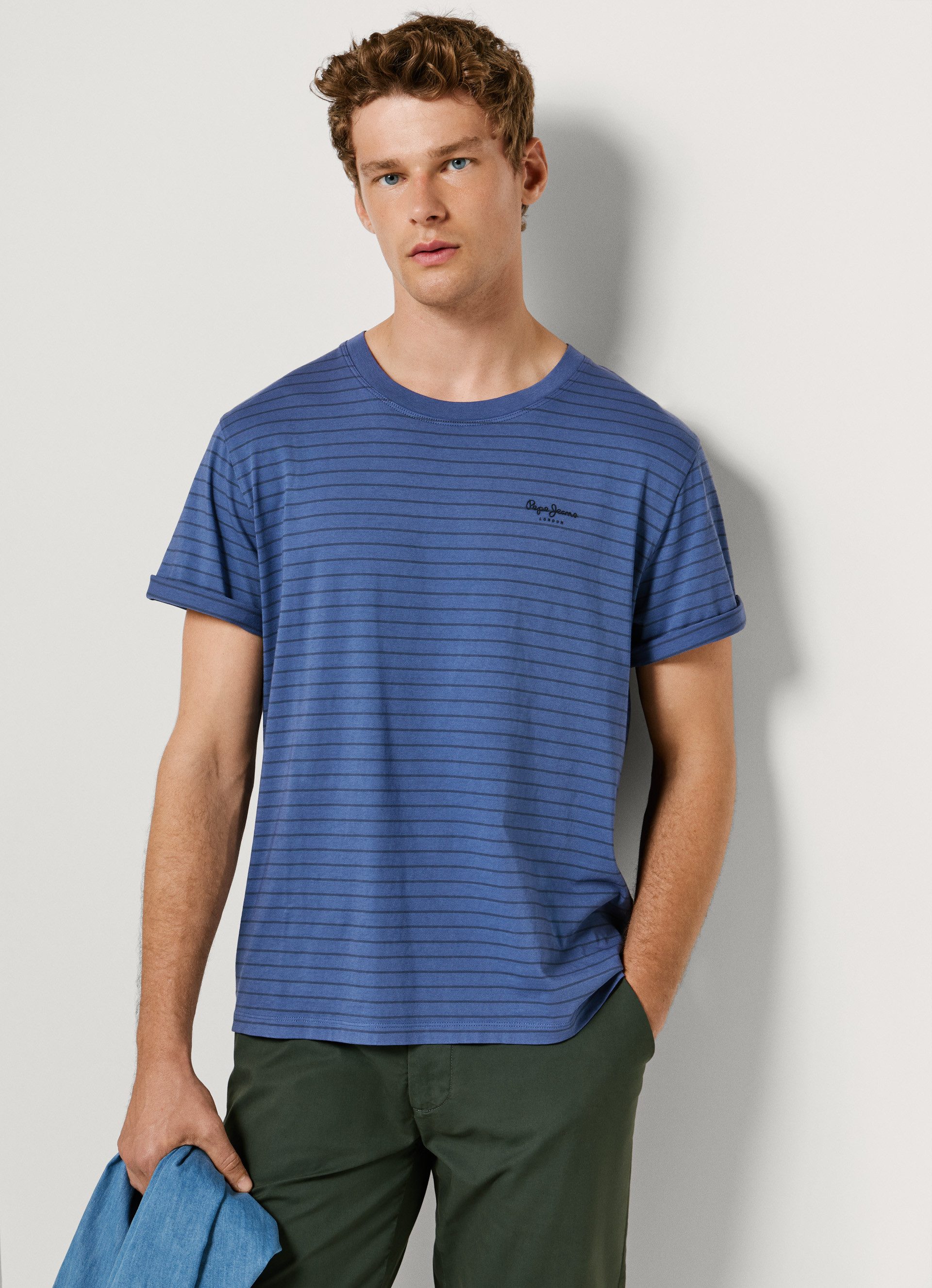Pepe Jeans T-Shirt JACKO mit kleinem Ton-in-Ton Logoschriftzug