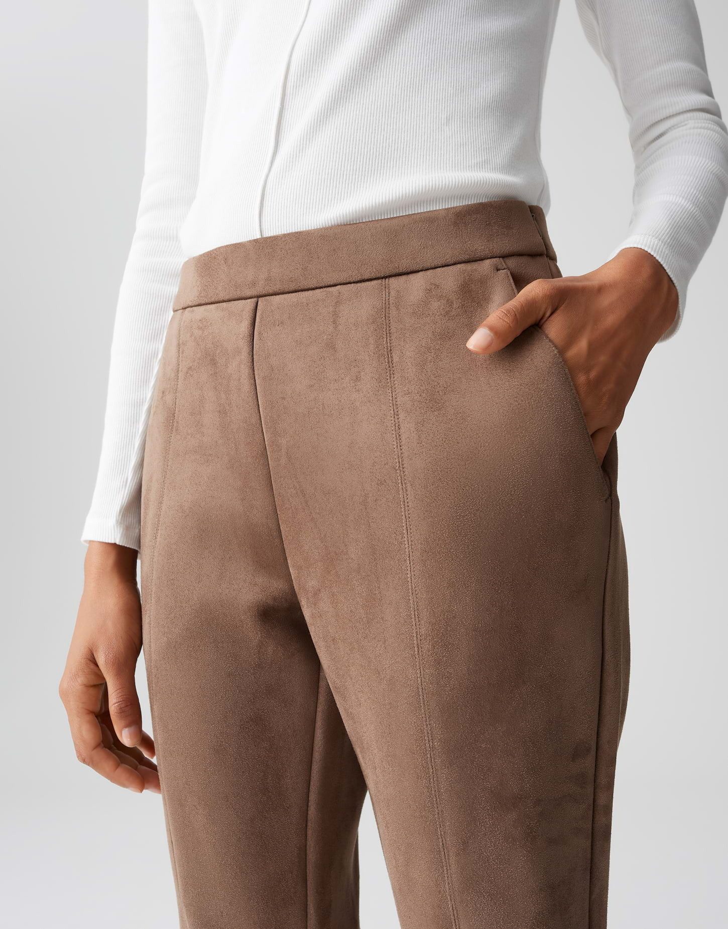 OPUS Lederhose ELVINA COZY in Wildleder Optik elastischer Gummibund, weicher Griff, samtige Oberfläche