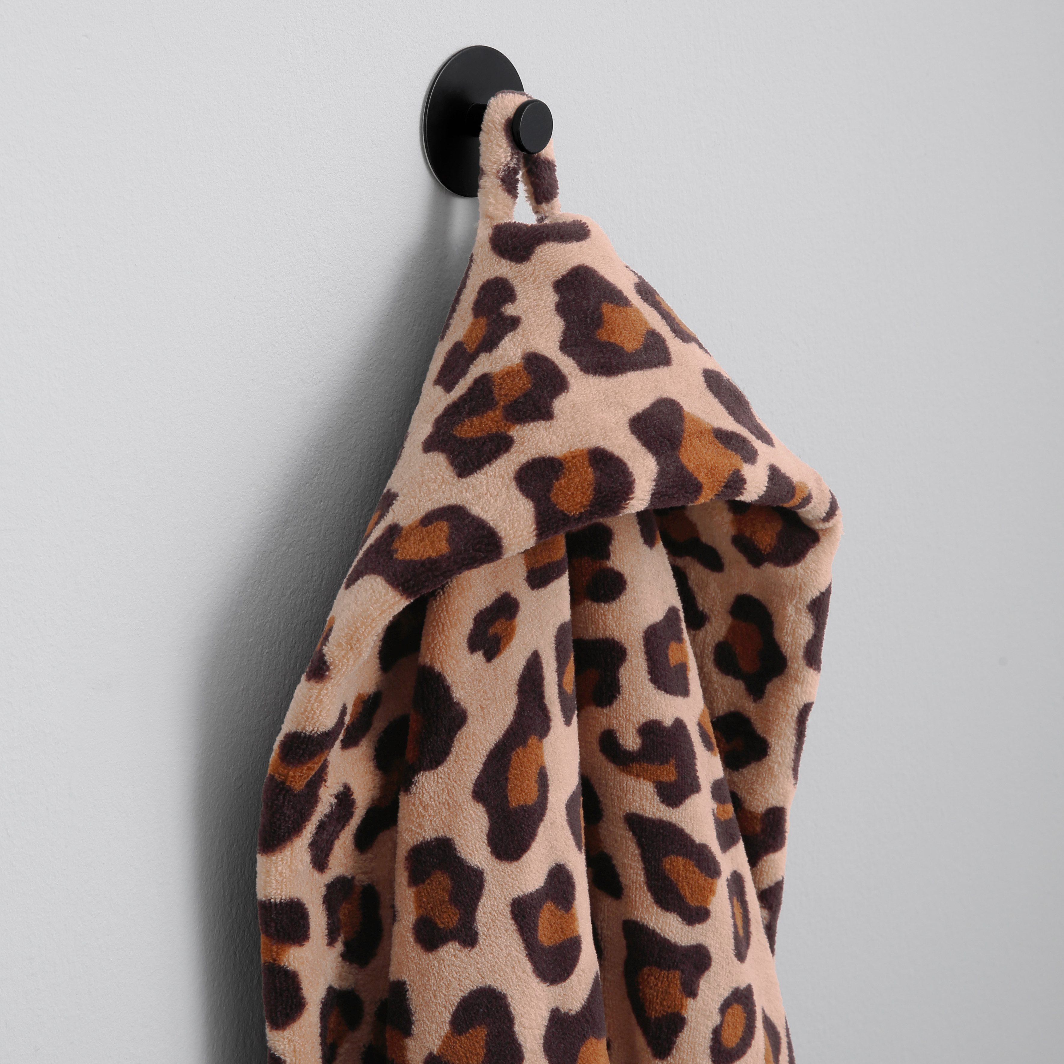 OTTO home Unisex-Bademantel Leo, ideal für Sauna, Spa & im Urlaub, modern, extra lang, Langform, Microfaser, Schalkragen, Gürtel, Animal Print, weich und kuschelig, Plüsch, für Damen und Herren, S-XL