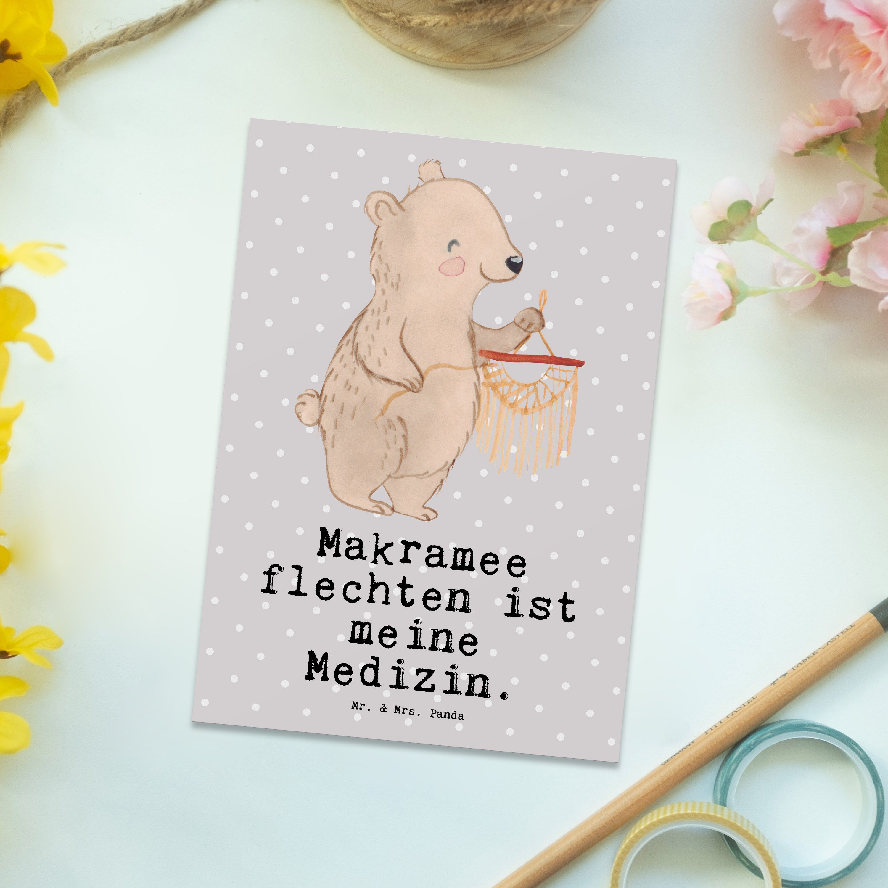 Geschenk, Grußkarte, Pastell Bär Postkarte Makramee & Ein Hobby, - Panda Medizin - Mrs. Grau Mr.