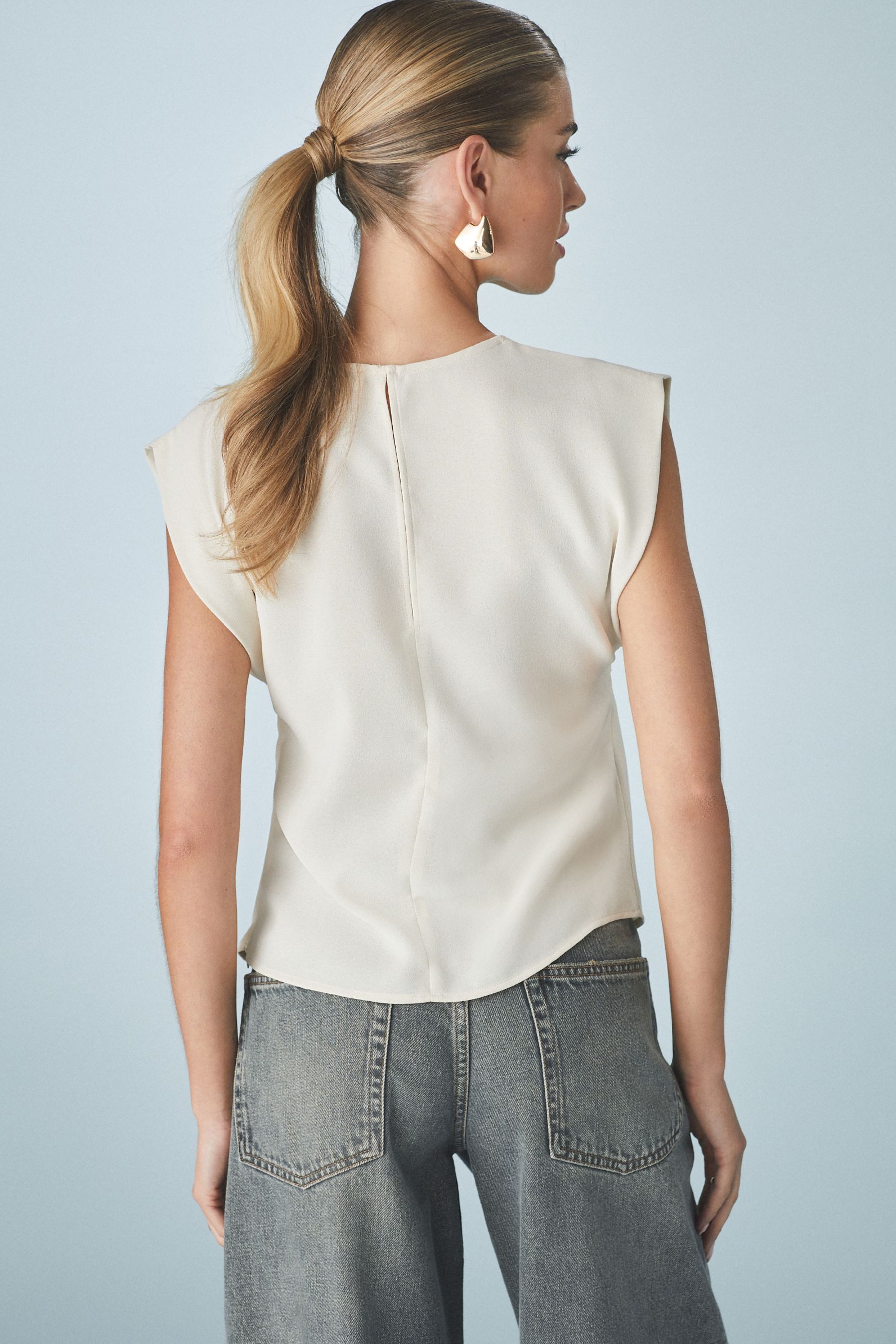 Next Blusenshirt Kurzärmeliges asymmetrisches Top aus Crêpe (1-tlg) günstig online kaufen