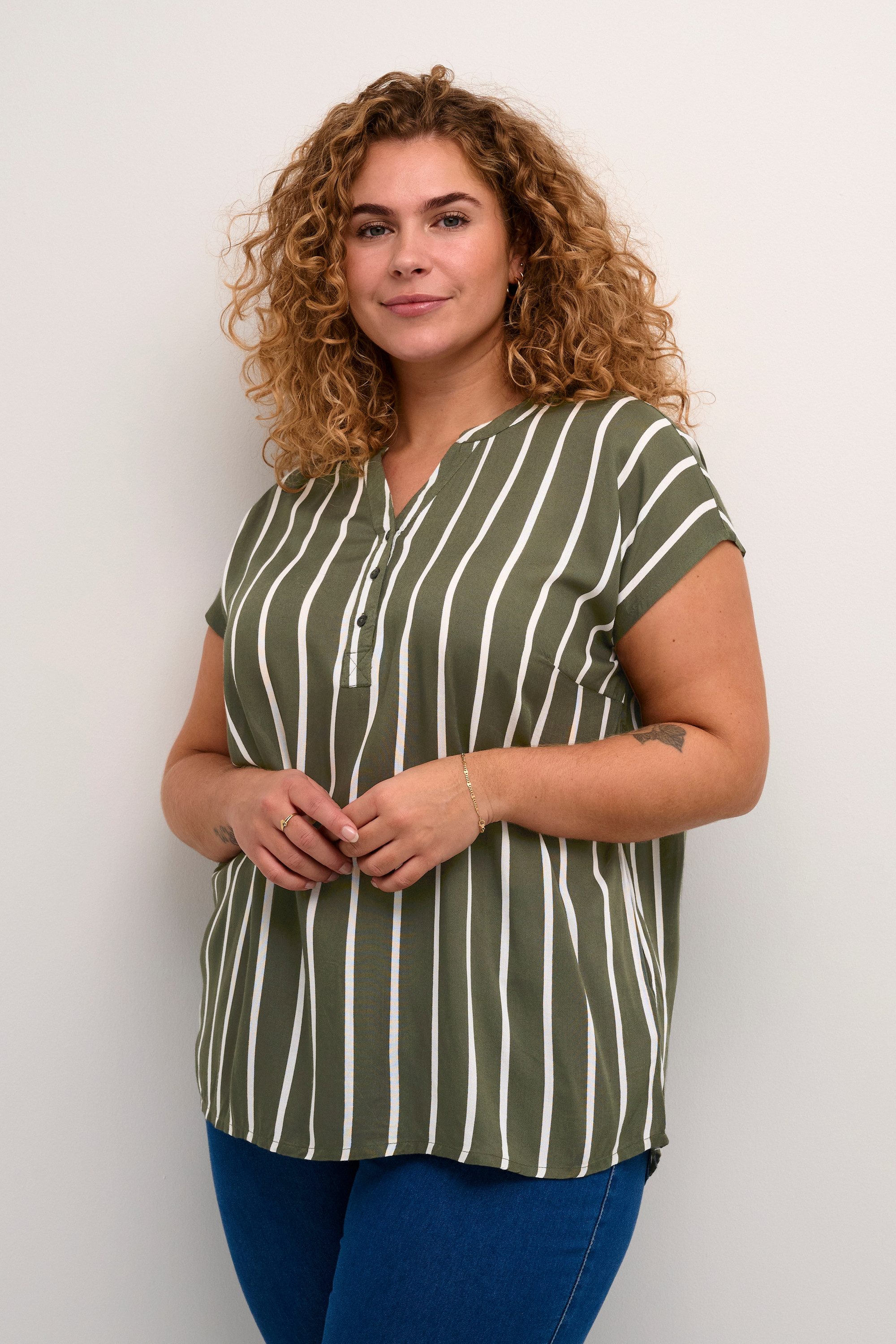 KAFFE Curve Blusentop Ärmellose Bluse KCsida Große Größen günstig online kaufen
