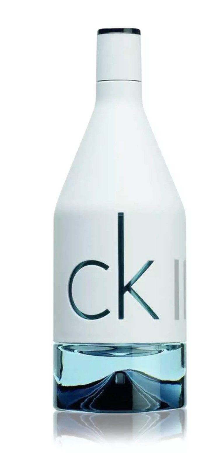 Klein Eau de Toilette Calvin Klein Ck in2u Men Duft Ovp 100ML, Eine trendige und minimalistische Ästhetik