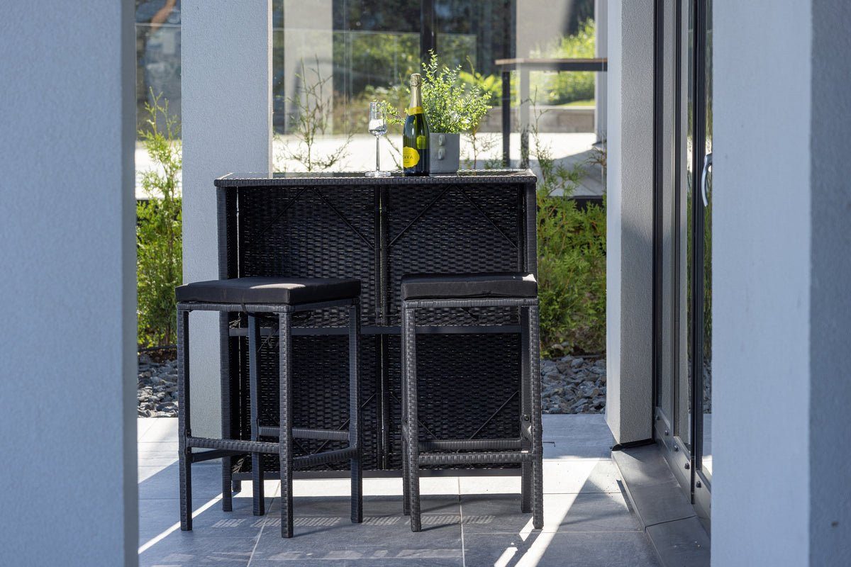 Luxusbetten24 Gartenlounge-Set Talio, aus robustem Rattan und einer eleganter Glasplatte