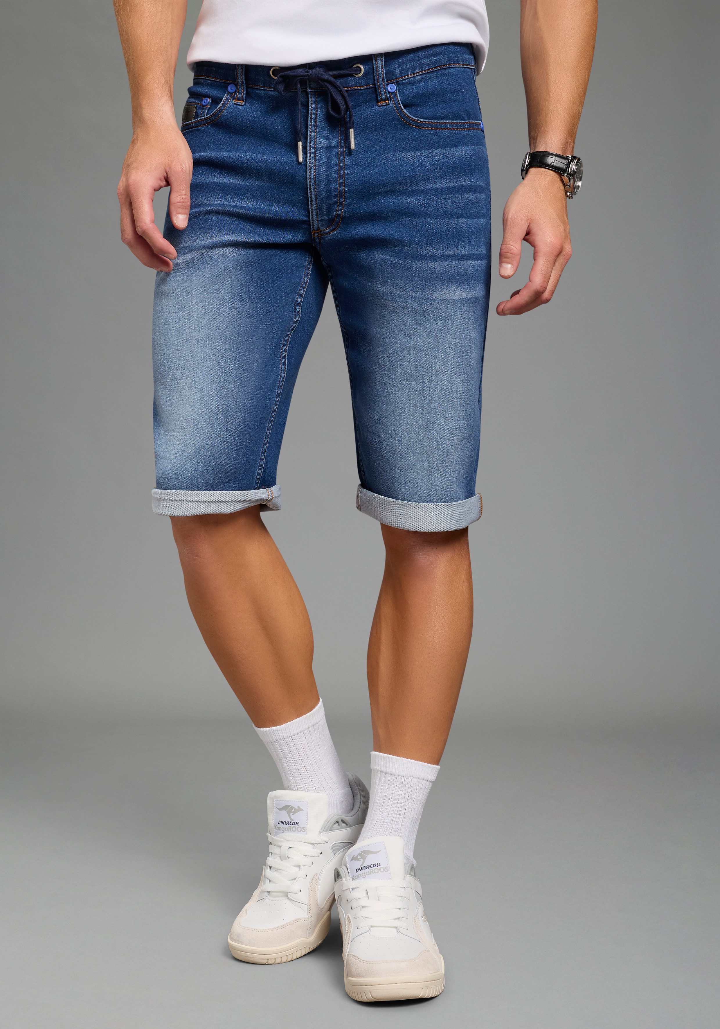 KangaROOS Jogg-Jeansbermudas Regular Fit, gerade geschnittenes Bein