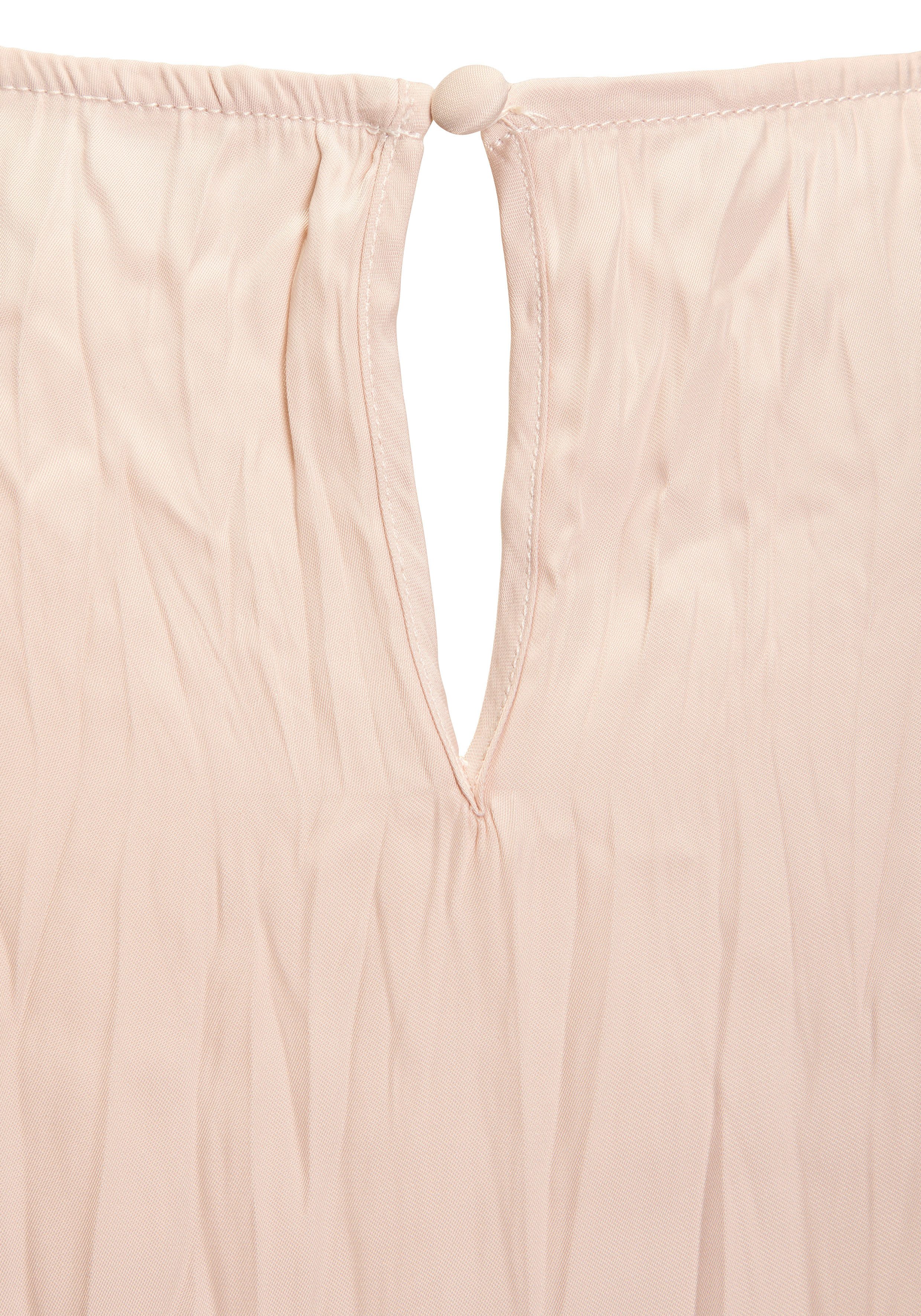 LASCANA Pliseetop aus leicht glänzender Satinware Partytop mit Plisseefalten, elegantes Blusentop, festliches Satintop – Bild 4 von 5