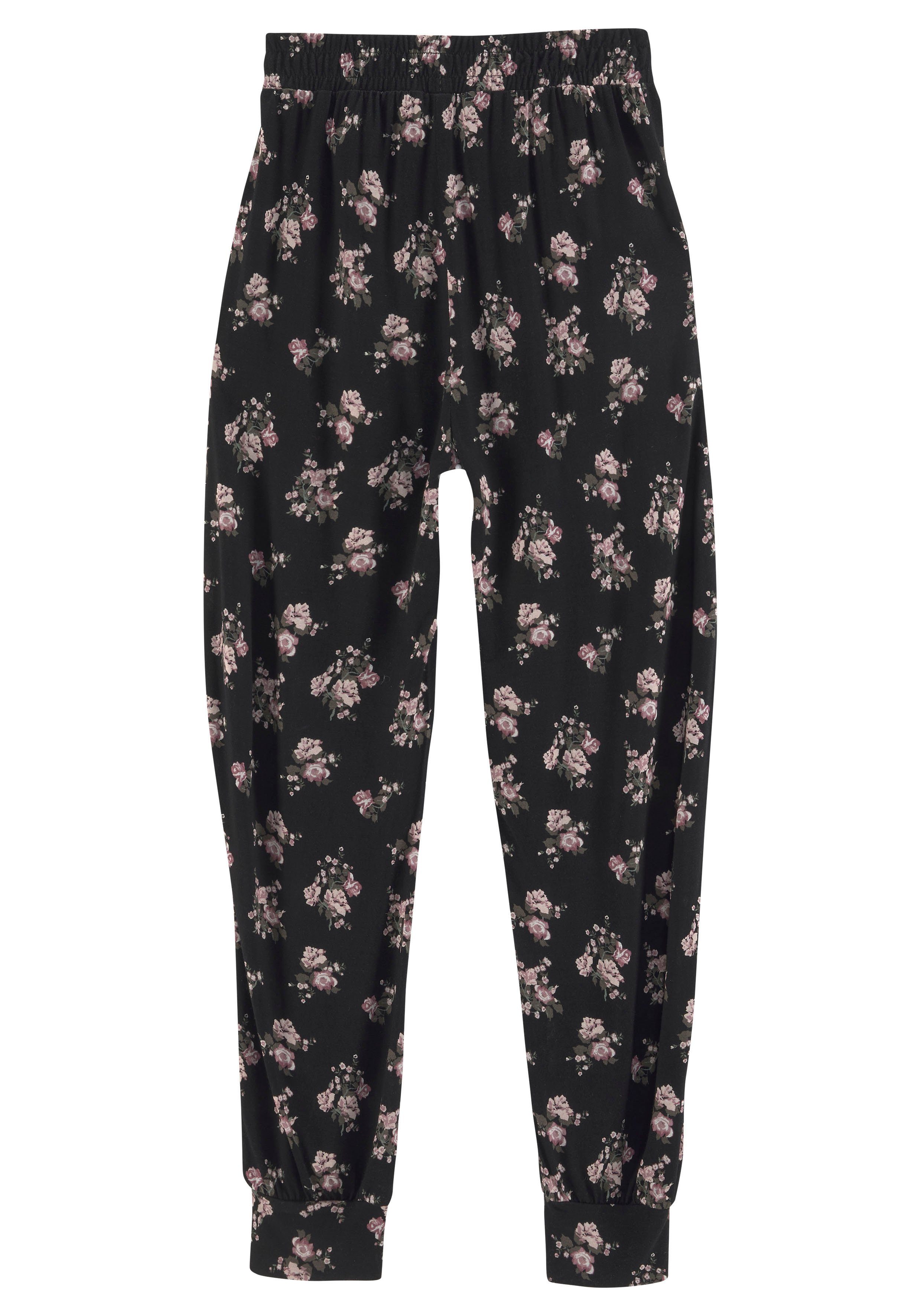 KIDSWORLD Haremshose Viskosehose mit Blumen-Allover in bequemer Form