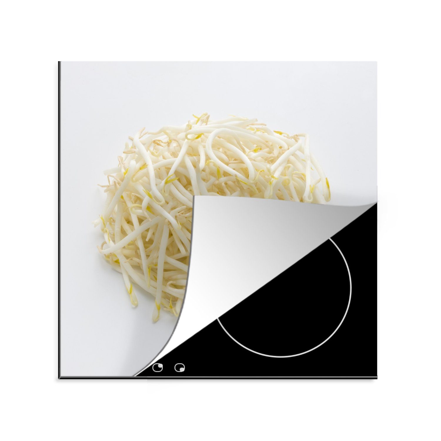 MuchoWow Herdblende-/Abdeckplatte Ein Haufen Bohnensprossen vor einem weißen Hintergrund, Vinyl, (1 tlg), 78x78 cm, Ceranfeldabdeckung, Arbeitsplatte für küche