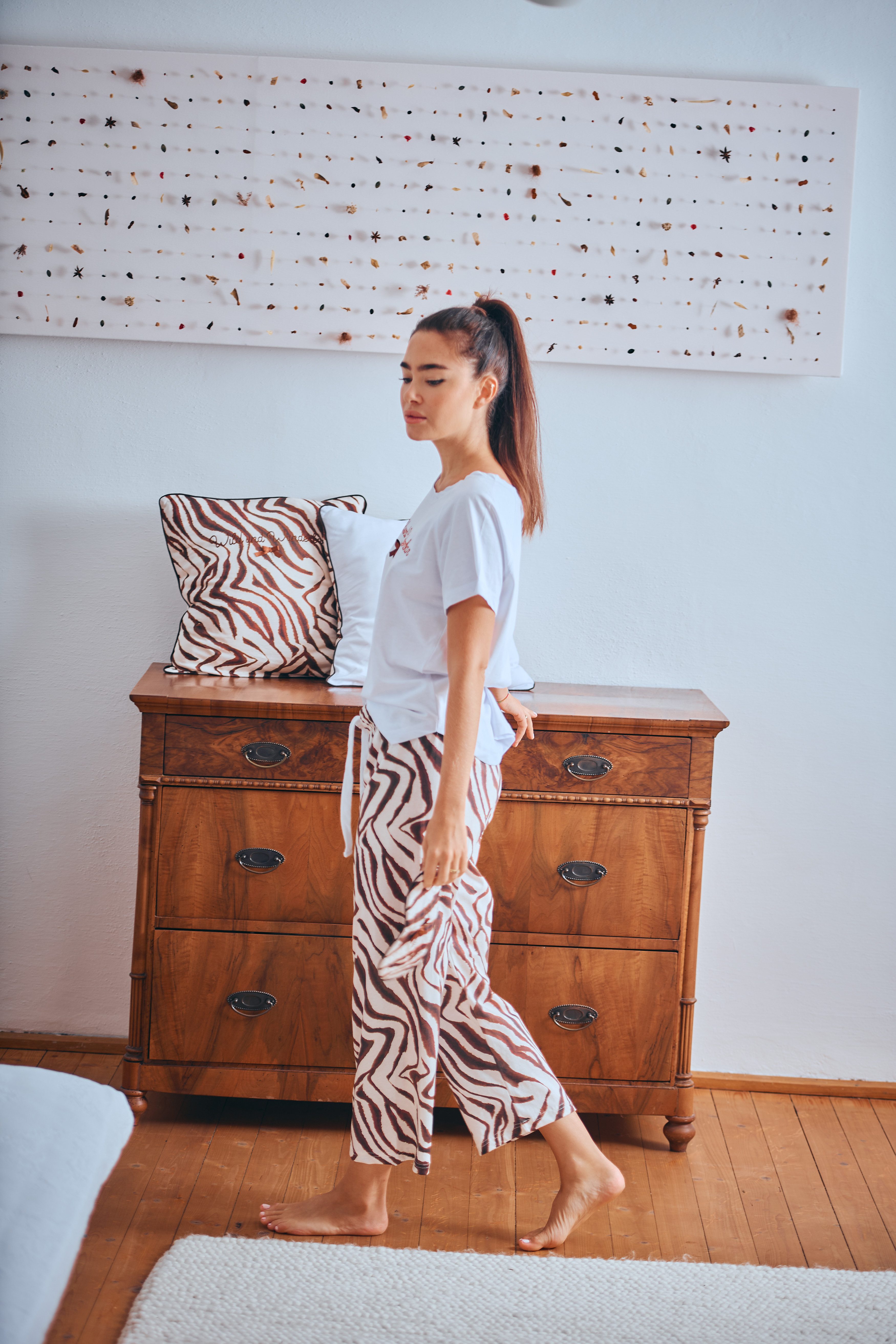 Louis & Louisa Capri-Pyjama Capri-Set "Wund und Wunderbar" weiß/Zebra allover