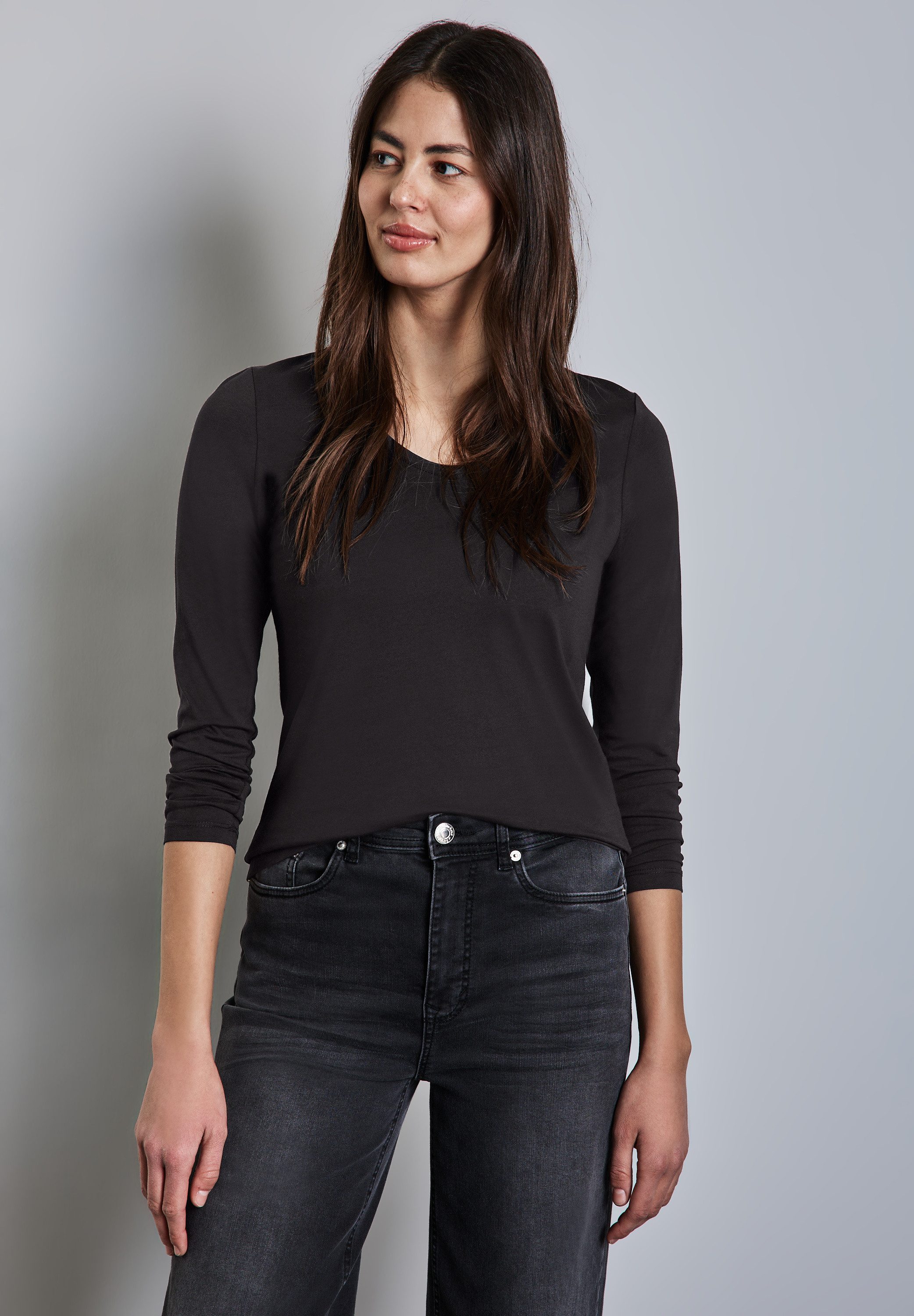 STREET ONE Langarmshirt mit abgerundetem V-Ausschnitt günstig online kaufen