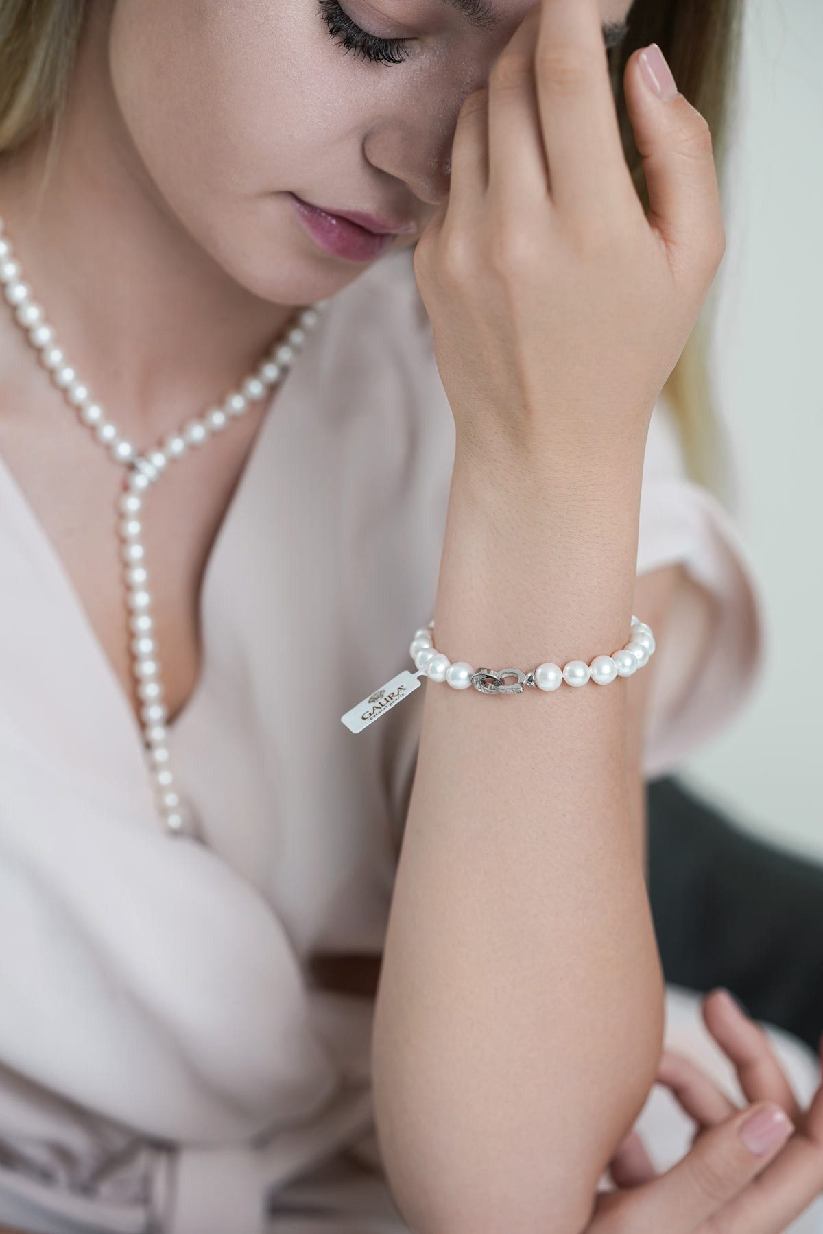 Gaura Pearls Perlenarmband klassisch weiß rund 7.5-8.5 mm, echte Süßwasserz günstig online kaufen