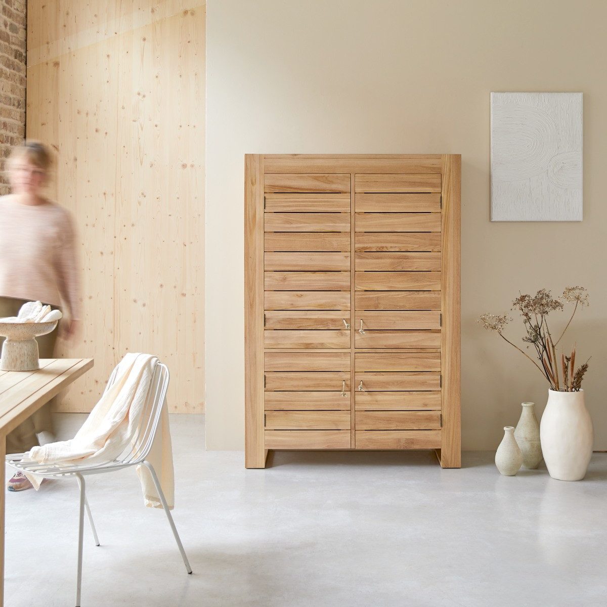 Tikamoon Sideboard Schrank Sideboard Hochschrank aus massivem Teak 160 cm vier Türen