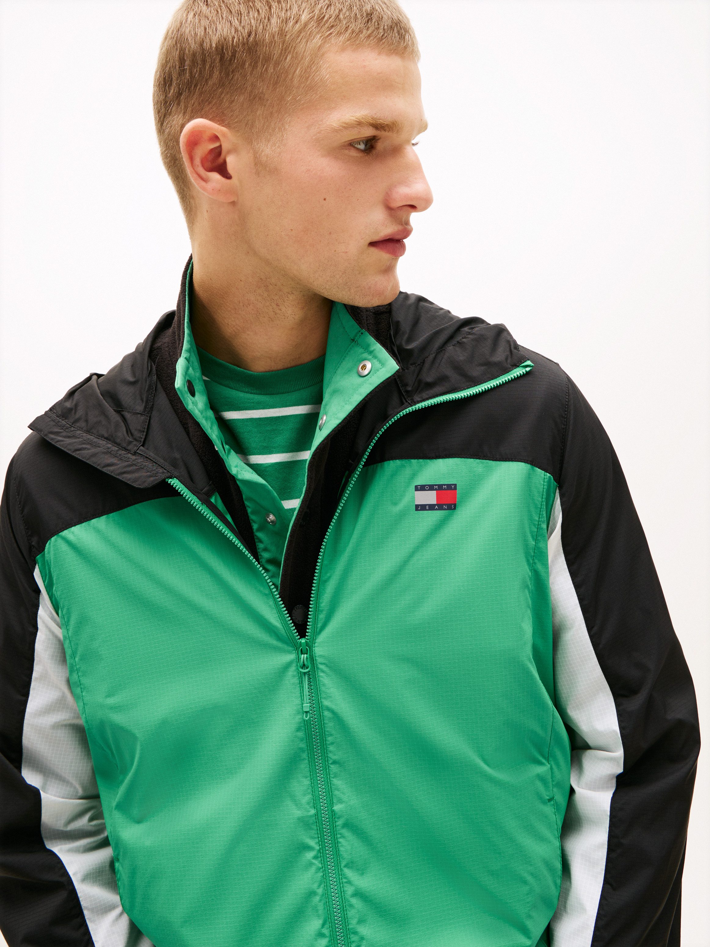 Tommy Jeans Outdoorjacke TJM OUTDOOR SHELL Windsheeter Windjacke Packable F günstig online kaufen