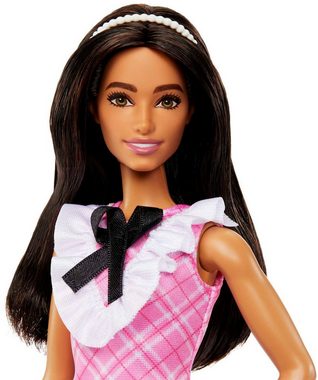 Barbie Anziehpuppe Fashionistas mit schwarzem Haar und Karokleid