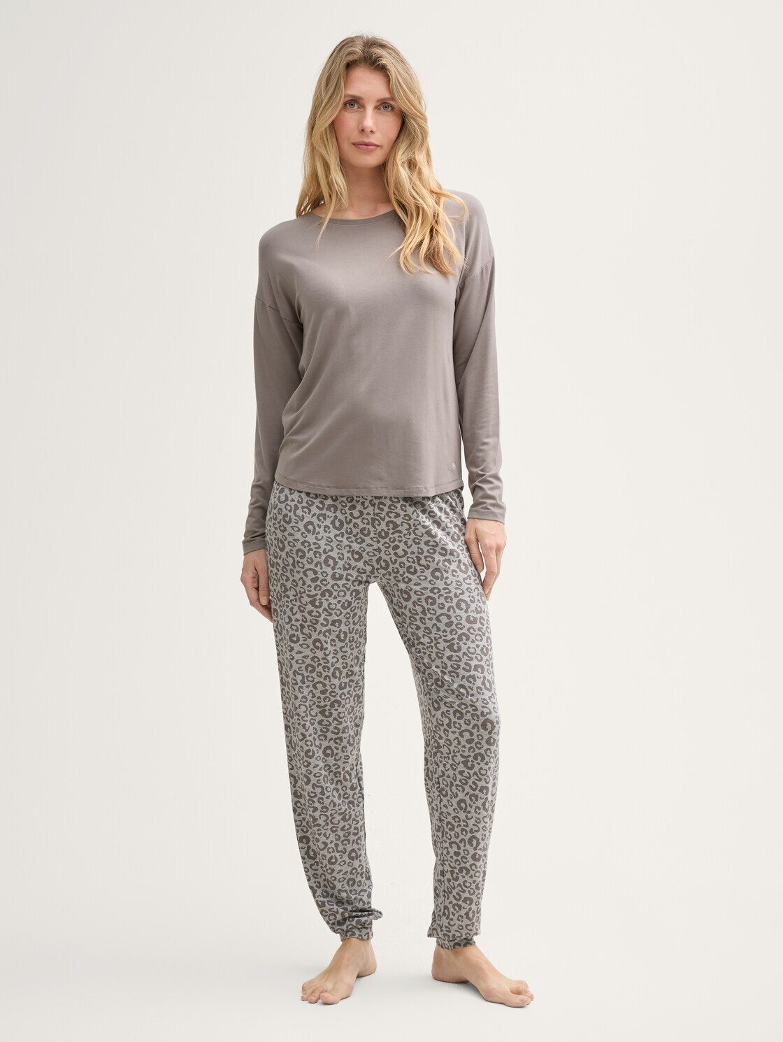 Sweatpants Pyjama-Set mit Allover-Print