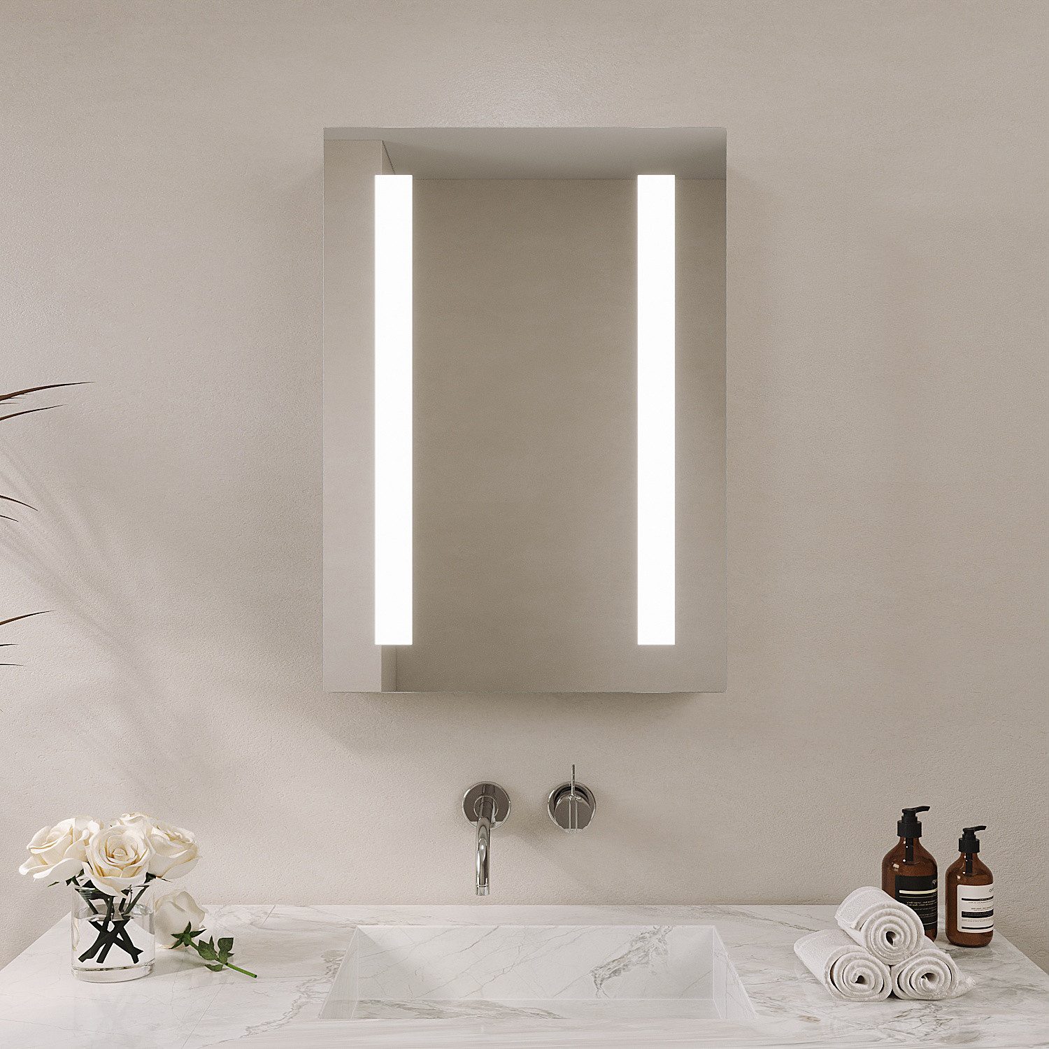 AQUABATOS Badezimmerspiegelschrank mit Led Spiegelschrank Bad mit Steckdose und Beleuchtung breit 60 80cm (Doppelseitige Glasspiegel,Kaltweiß, Infrarot Sensor (IR) Beschlagfrei, 2 Türen,Soft-Close-Funktion