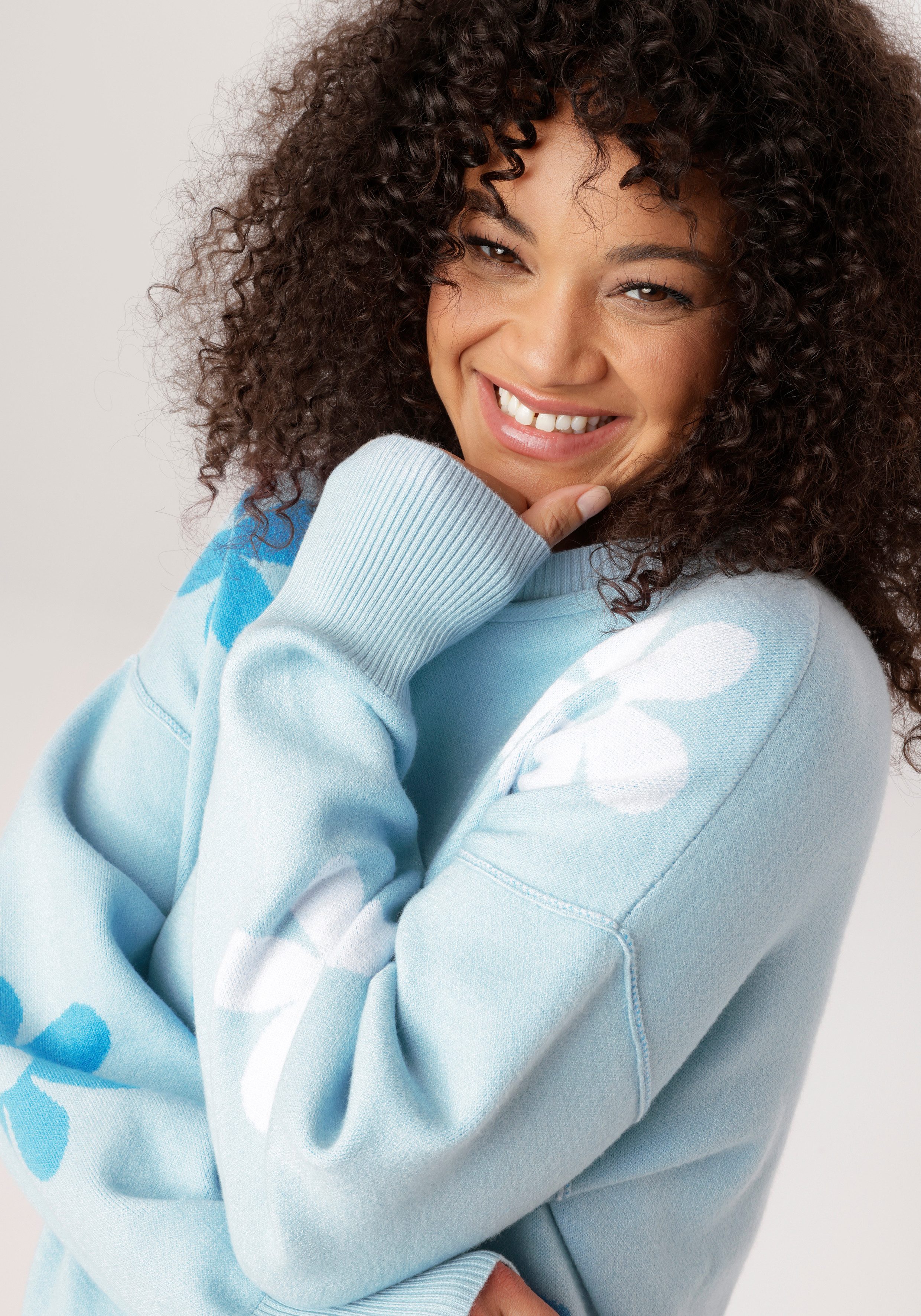Aniston PLUS Strickpullover mit eingestricktem Blumenmuster