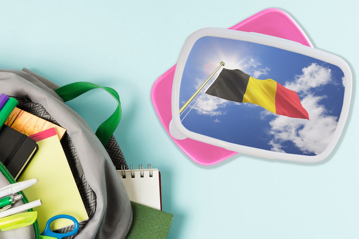 Die Himmel, für Kinder, Snackbox, Mädchen, Erwachsene, am (2-tlg), weht MuchoWow Lunchbox belgische rosa Flagge Brotbox Brotdose Kunststoff, Kunststoff