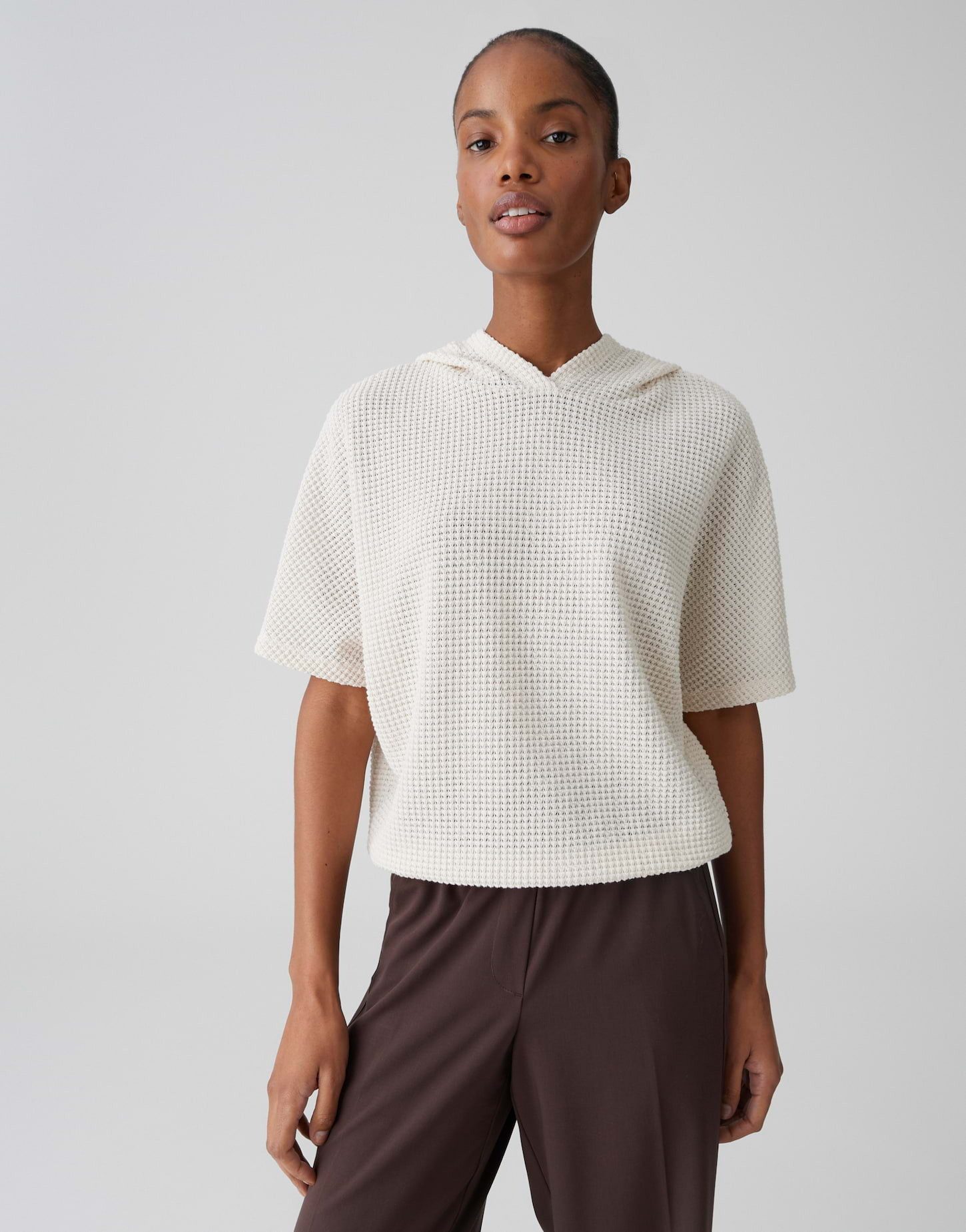 OPUS Hoodie Sweatshirt aus Sweatware mit Lochmuster Schmale Passform, elastischer Saum für Komfort