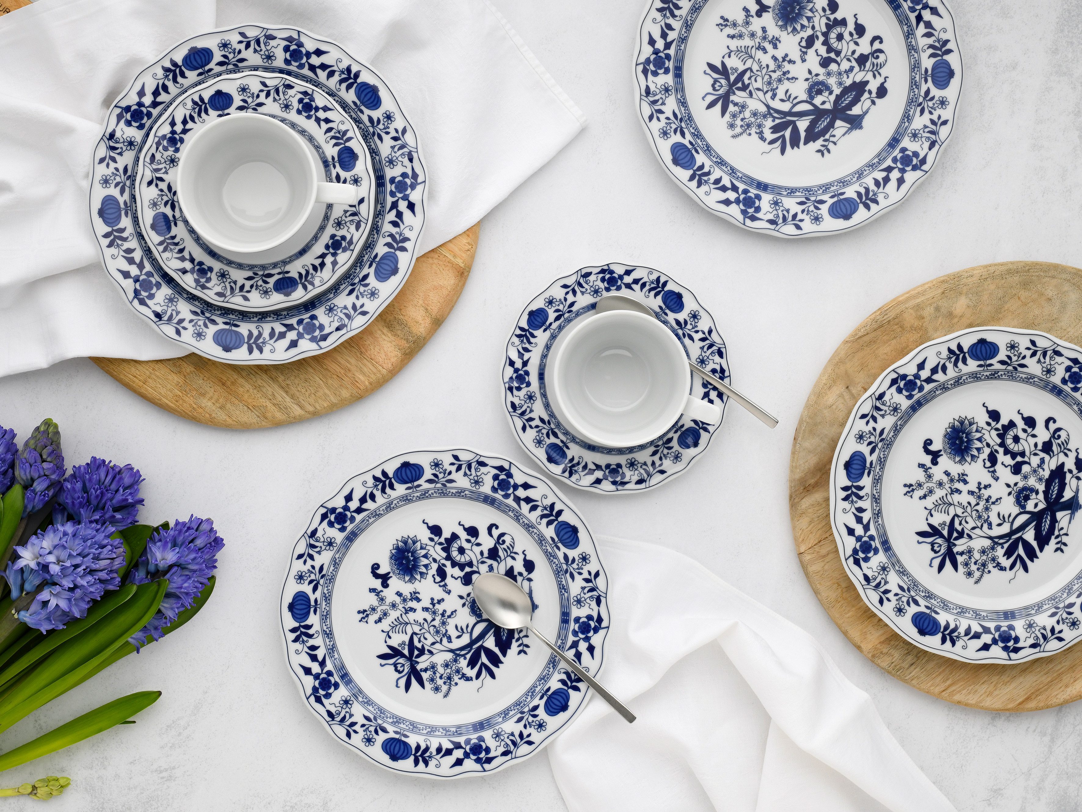 CreaTable Kaffeeservice Flora Zwiebelmuster, Kaffee-Service 18 tlg (18-tlg), 6 Personen, Porzellan, Nostalgisch, Vintage