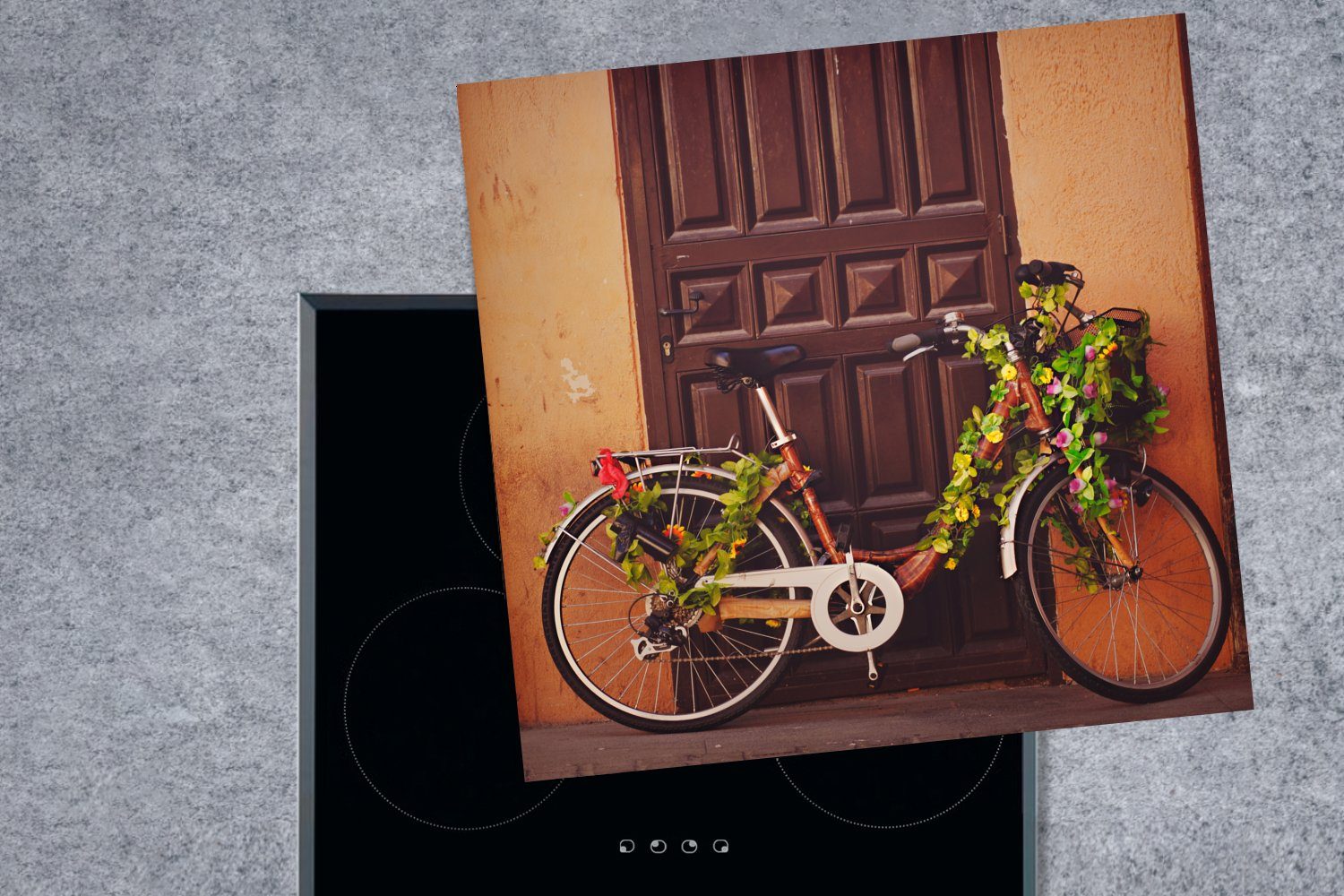 MuchoWow küche Arbeitsplatte cm, Tür, Fahrrad tlg), Blumen Herdblende-/Abdeckplatte - Vinyl, (1 für 78x78 - Ceranfeldabdeckung,