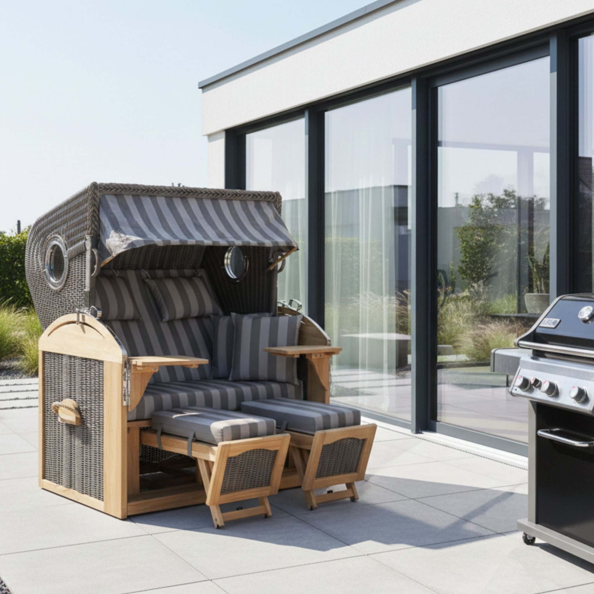 MR.DEKO Strandkorb XL Schillig Volllieger Teak PE Grey 2,5-Sitzer Bullauge, BxTxH: 142x95x170 cm, Vollieger, Schillig XL, (bereits montiert, ideal für Garten, Terasse und großen Balkon, 1-tlg), 2,5 Sitzer Strandkorb XL, Vollieger verstellbar