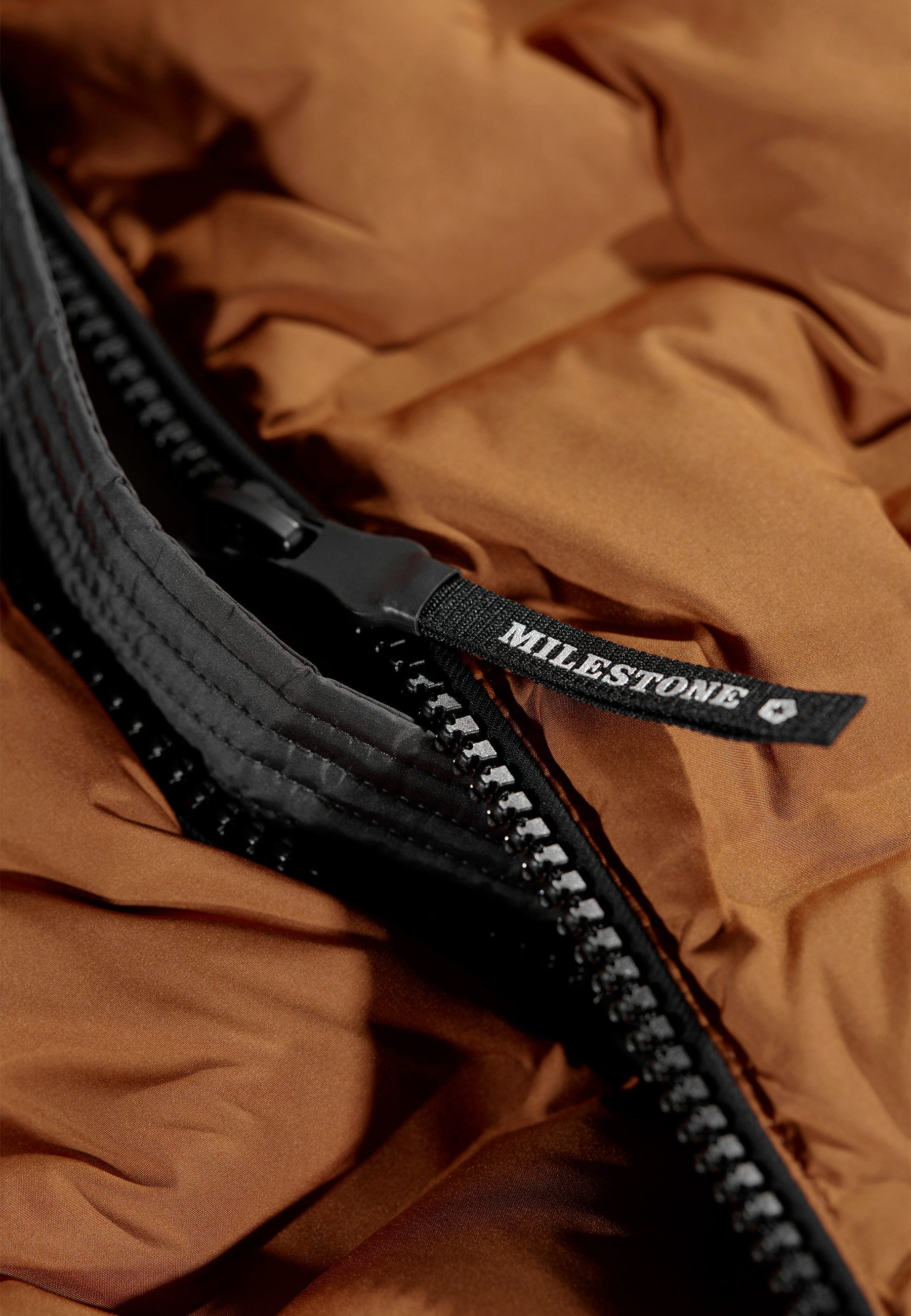 Milestone Steppweste MSMalcom leicht tailliert wasserabweisend und winddicht