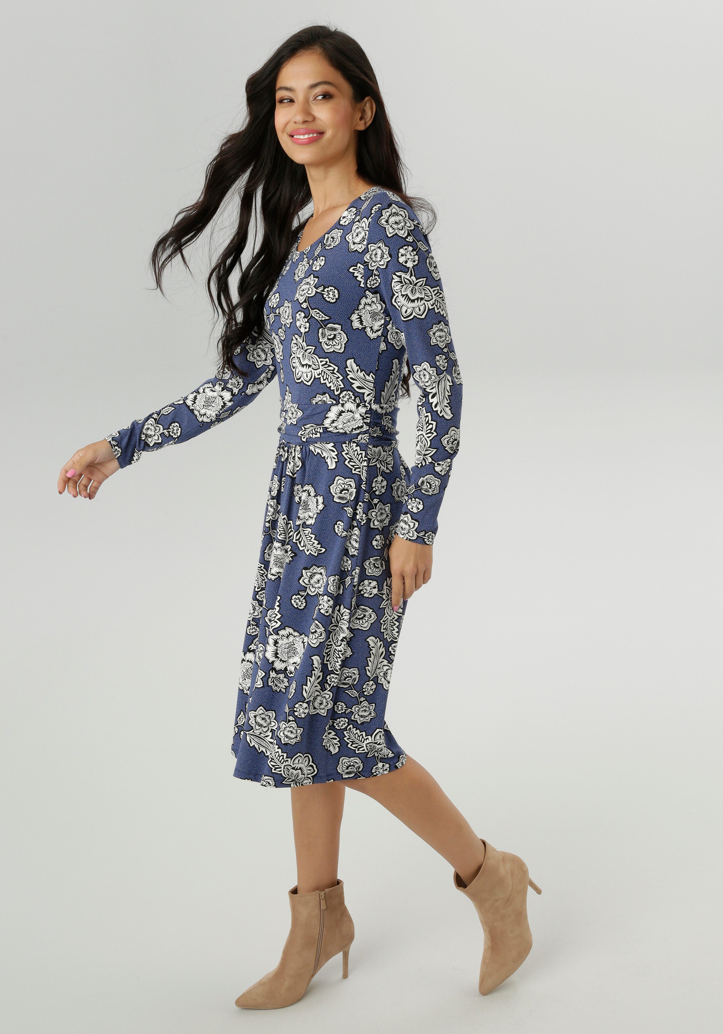 Aniston SELECTED Jerseykleid mit abstrakter Blüten- und Blättermusterung günstig online kaufen