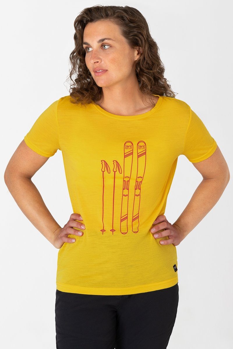 SUPER.NATURAL Print-Shirt Merino T-Shirt W SKIING TEE bequemer Merino-Materialmix