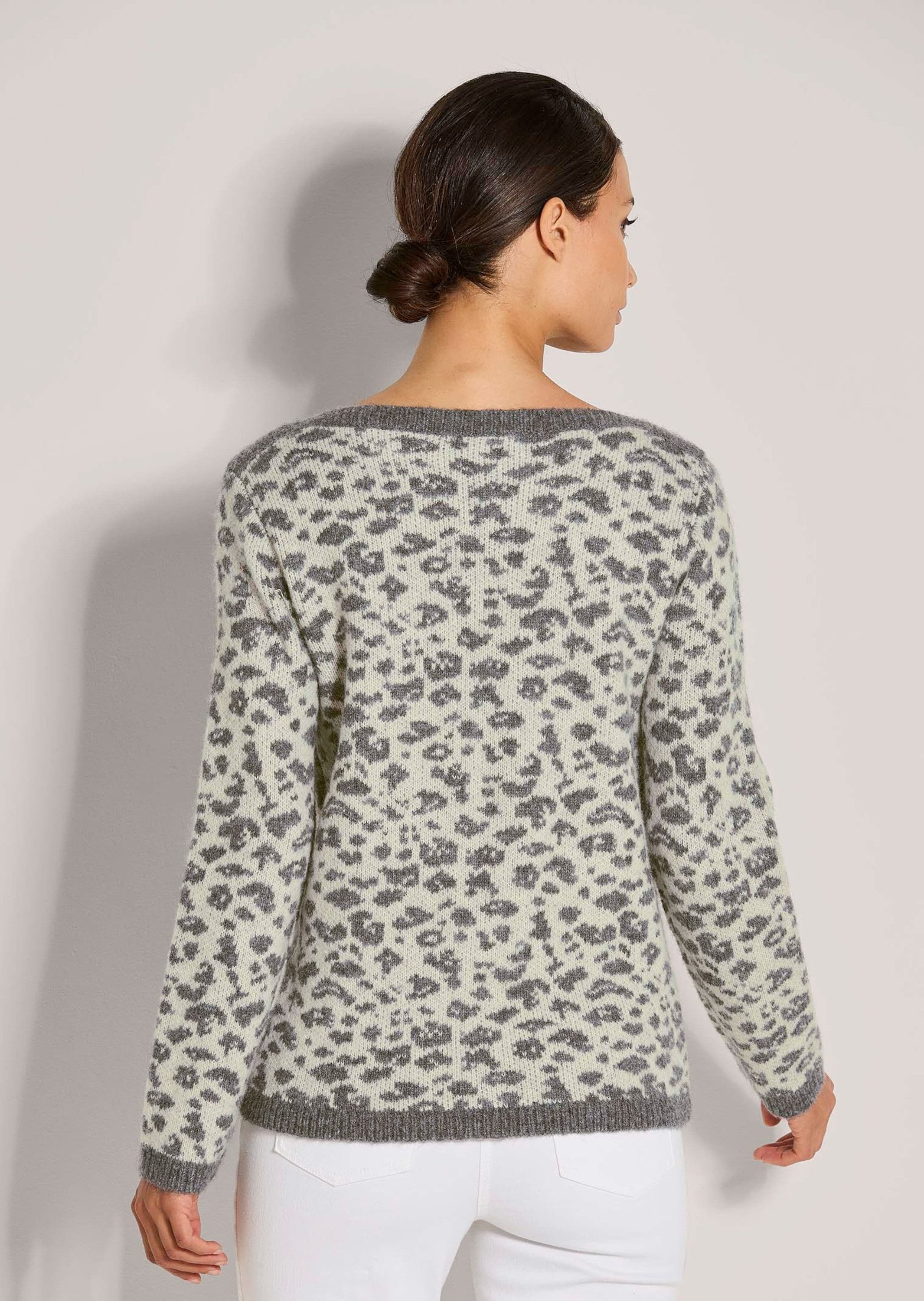 MADELEINE Strickpullover Eleganter Strick mit U-Boot-Ausschnitt Modischer Jacquardpullover mit Allover-Dessin, schmeichelnde Passform