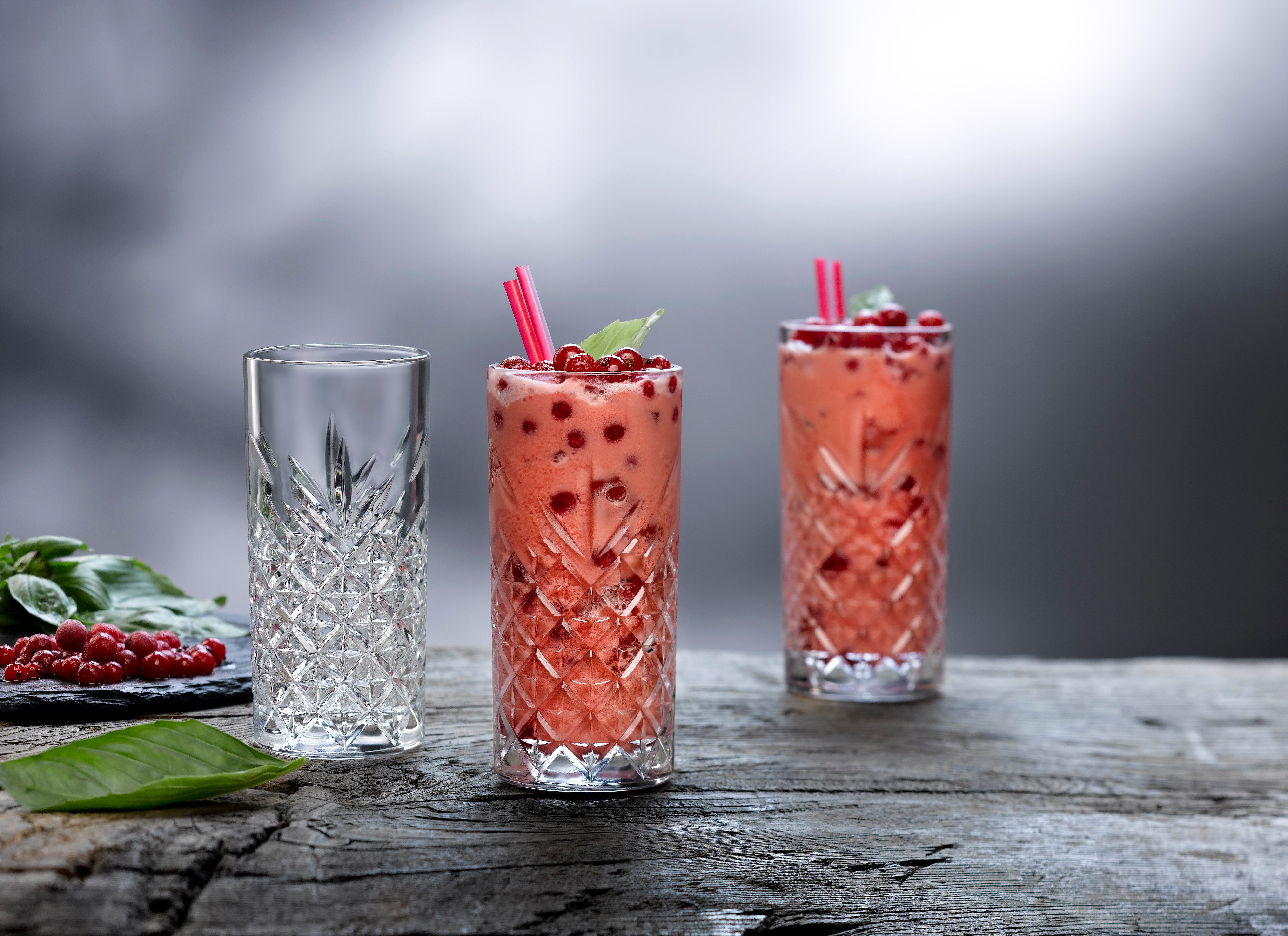 Pasabahce Longdrinkglas Becher Timeless, 29,5 cl, 4 Stück, 4-tlg., Glas, Strukturglas, spülmaschinengeeignet