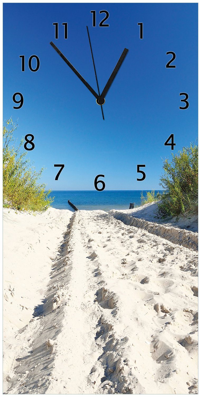 Wallario Wanduhr Auf dem Sandweg zum Strand - Blauer Himmel über dem Meer (Uhr aus Acryl)