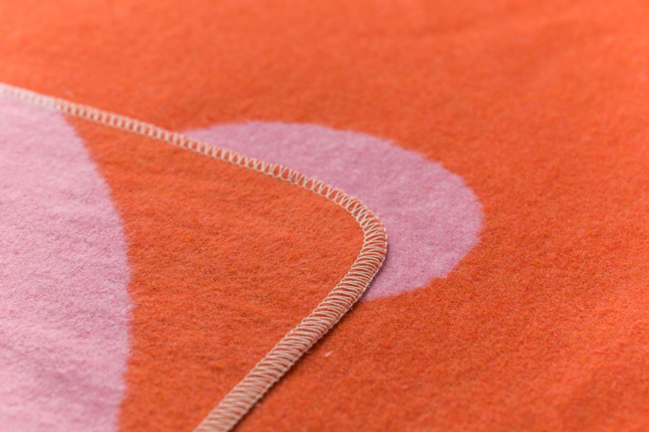 Wohndecke Silvretta 'Love' 140 x 200 cm Dunkelorange, DAVID FUSSENEGGER, Mit Zierstich, Made in Austria