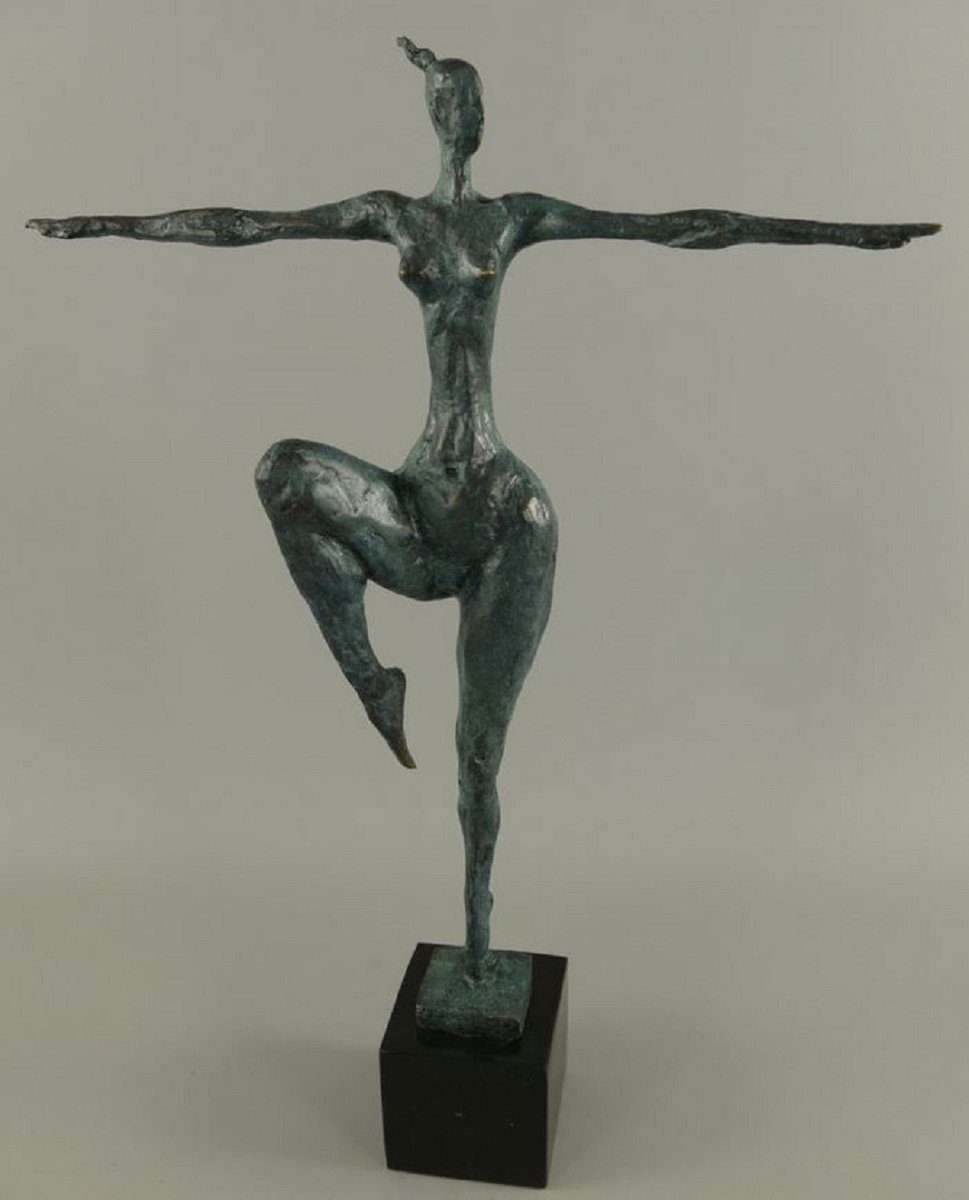 Casa Padrino Dekofigur Luxus Bronze Skulptur Tänzerin Blau / Schwarz 36 x 8 x H. 52 cm - Bronzefigur mit Marmorsockel - Deko Accessoires