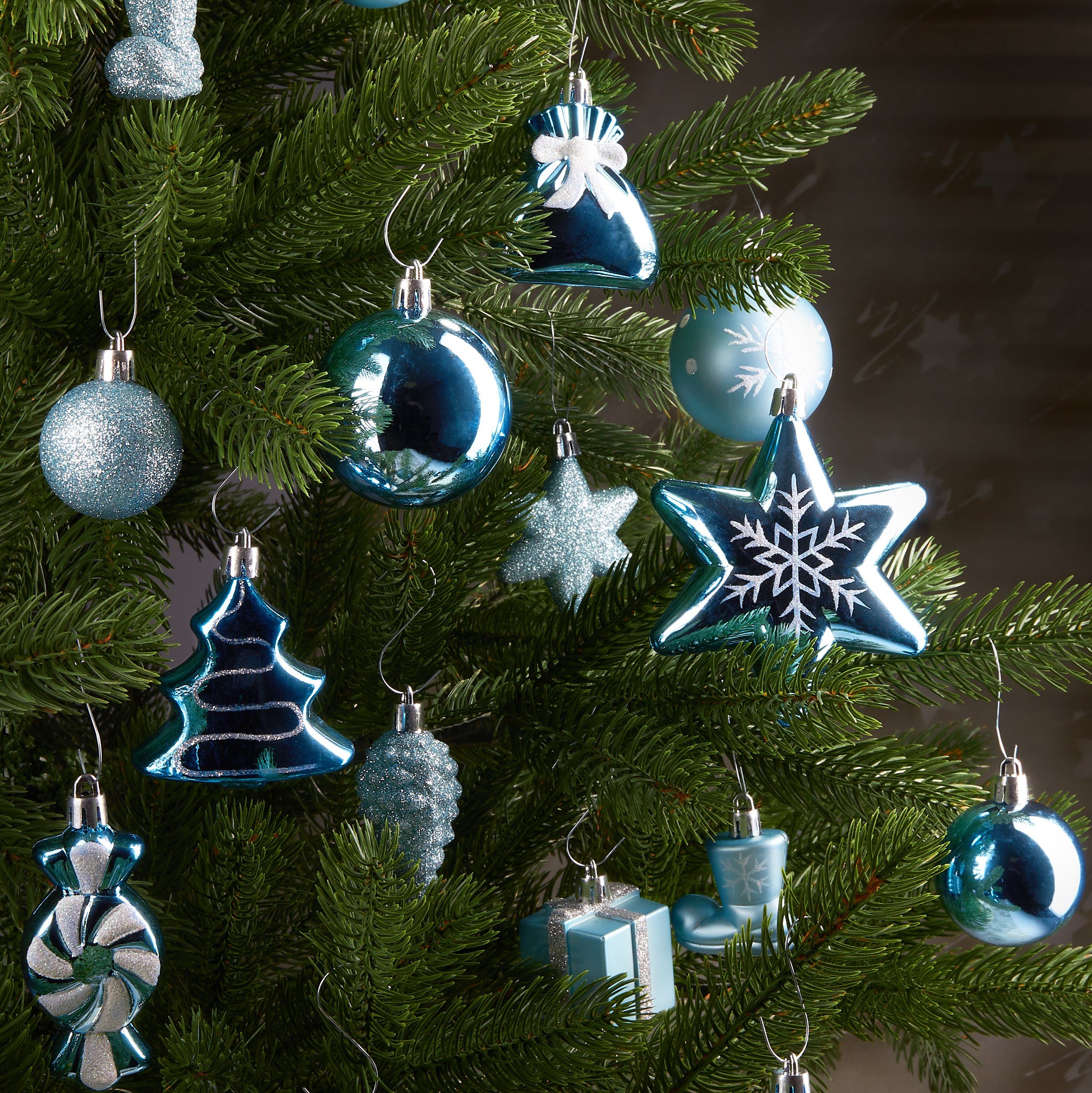 Christbaumschmuck BRUBAKER Weihnachtsbaumkugel Weihnachtskugel-Set, Baumkugeln aus 77-teiliges Weihnachtsdekoration Kunststoff, Blau