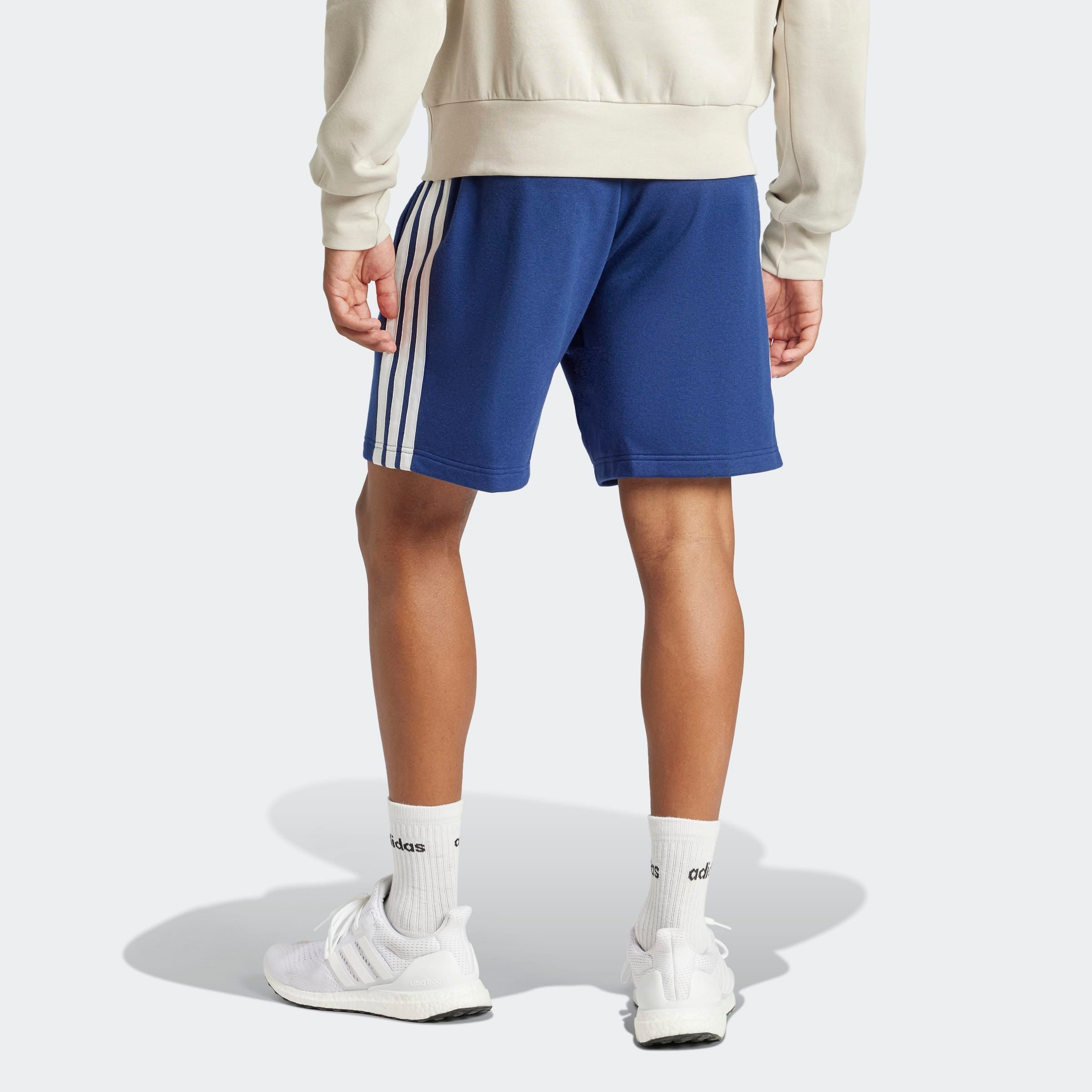 adidas Sportswear Shorts ESSENTIALS 3-STREIFEN FRENCH TERRY für Laufaktivitäten und sportliche Anlässe, mit Kordelverschluss