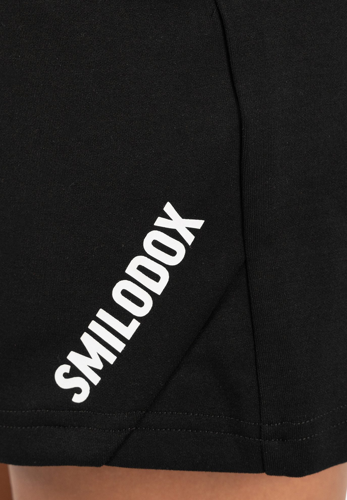 Smilodox Shorts Nerela Damen, Laufshorts, kurze Hose, für Gym, Fitness, Running Reissverschluss Seitentaschen, Elastischer Bund, Schweißabsorbierend