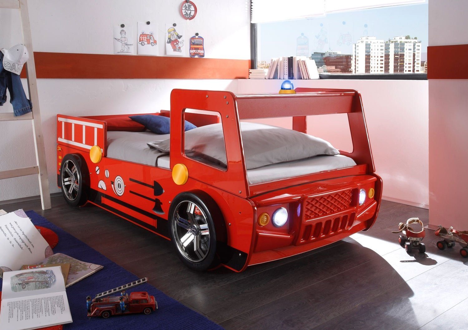 Begabino Kinderbett SPARK, B 108 x L 225 cm, Rot, Feuerwehrauto mit Blaulicht, inkl. LED-Beleuchtung